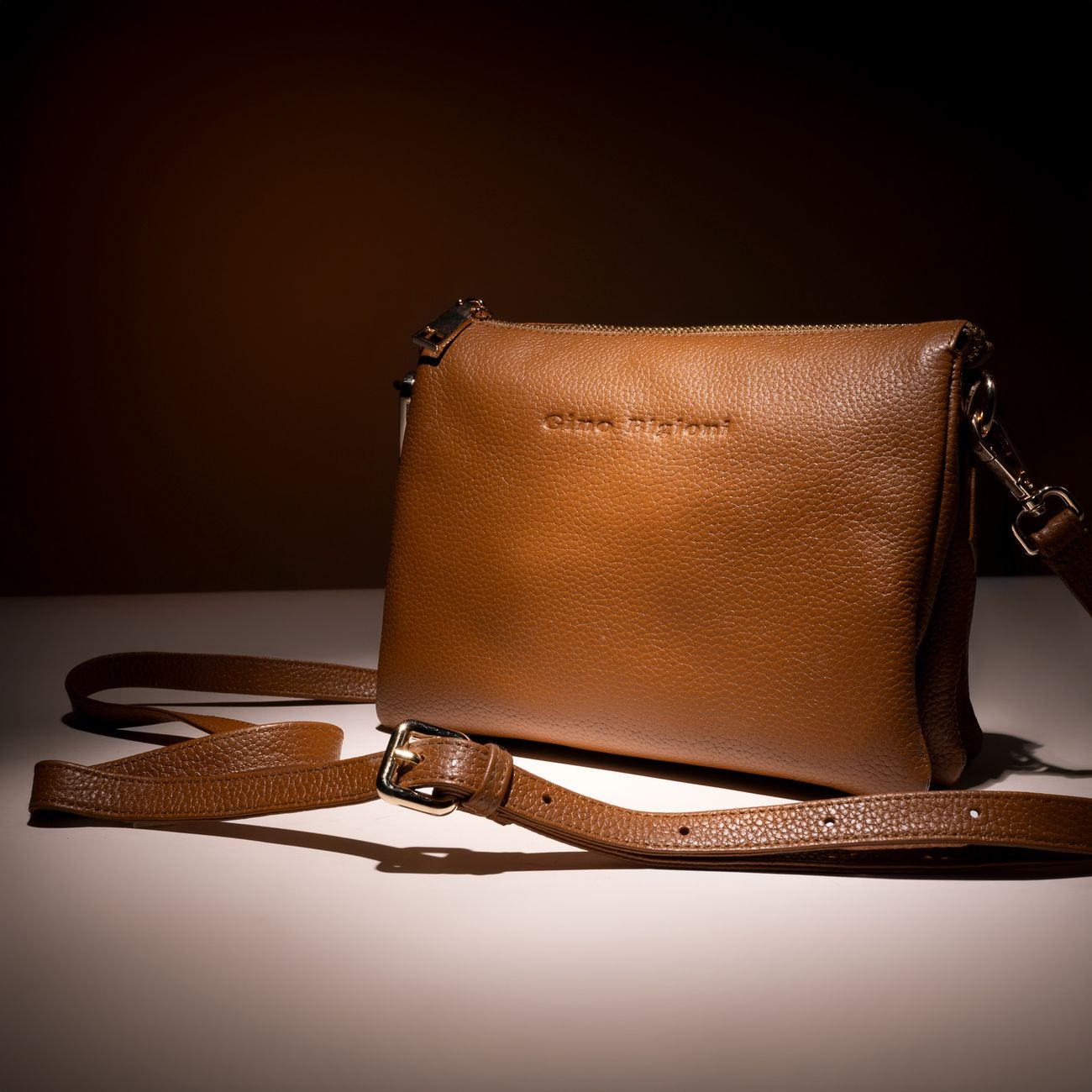 Atlas Pocket Crossbody