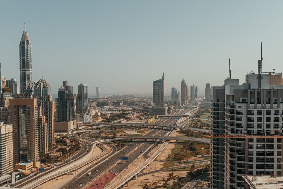 Immigrer en Émirats arabes unis : Guide Francophone 2026