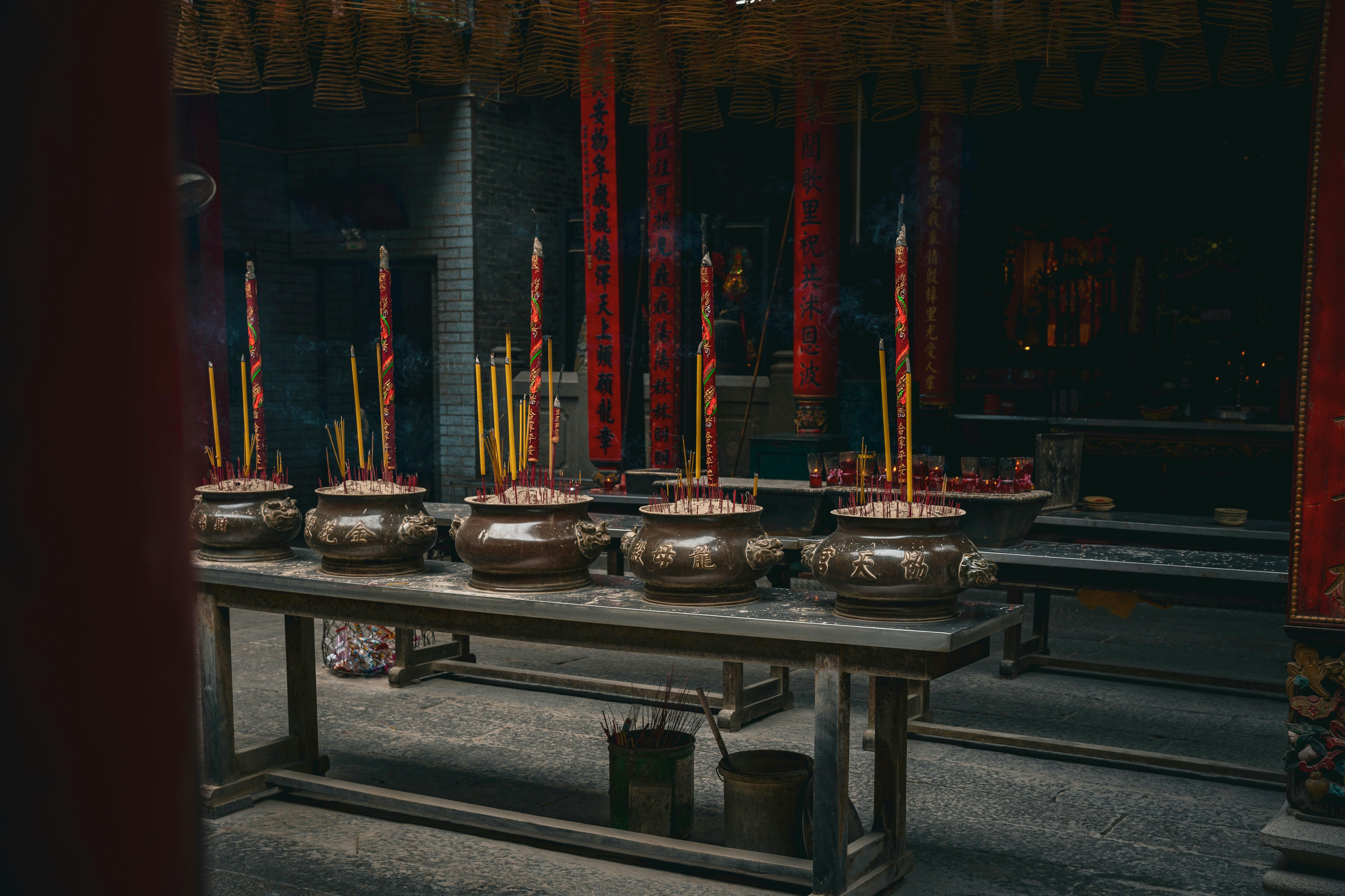 Journey through Time with Historical Fragrances