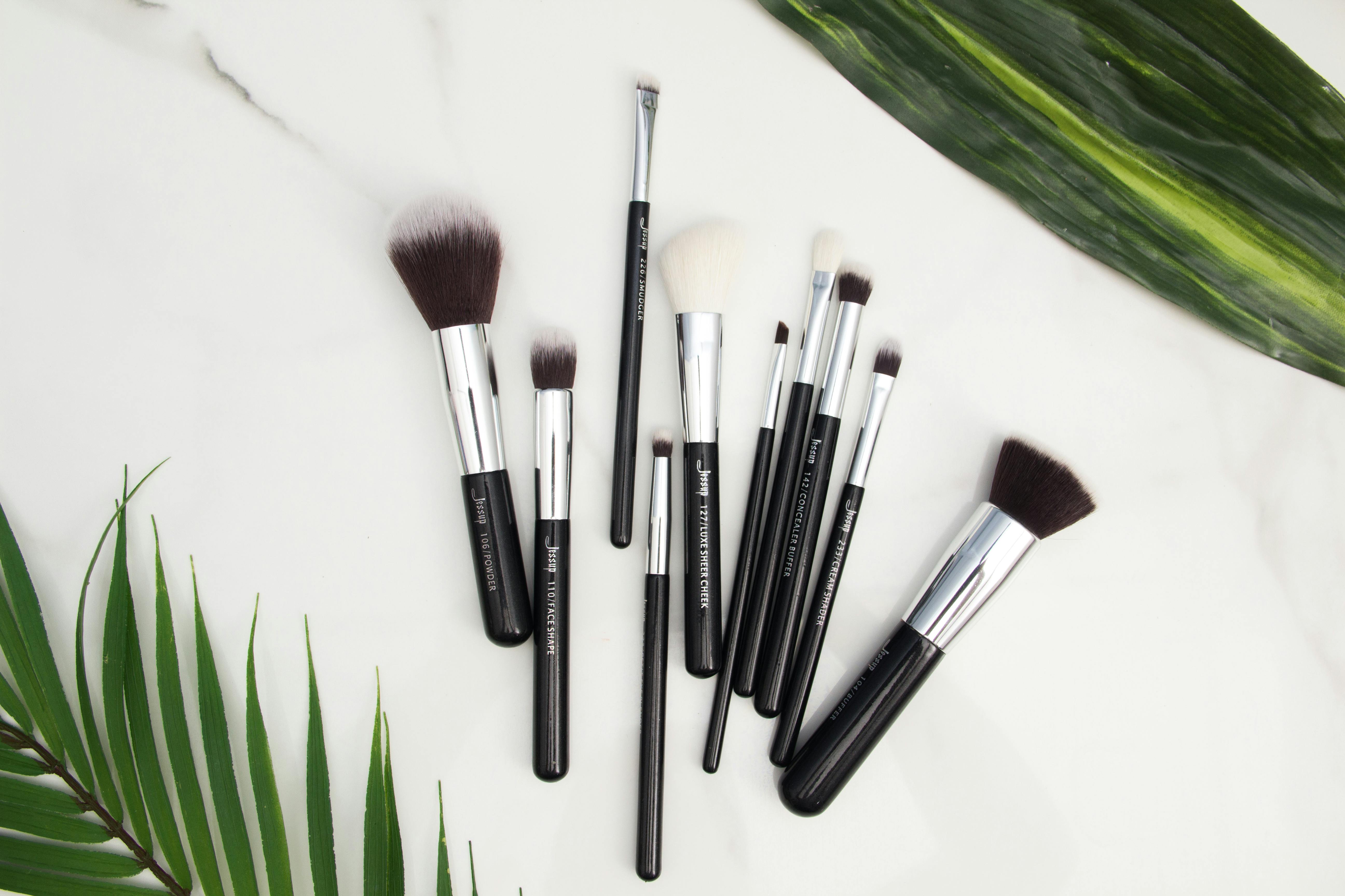 Photo gratuite de arrière-plan blanc, assortiment, beauté