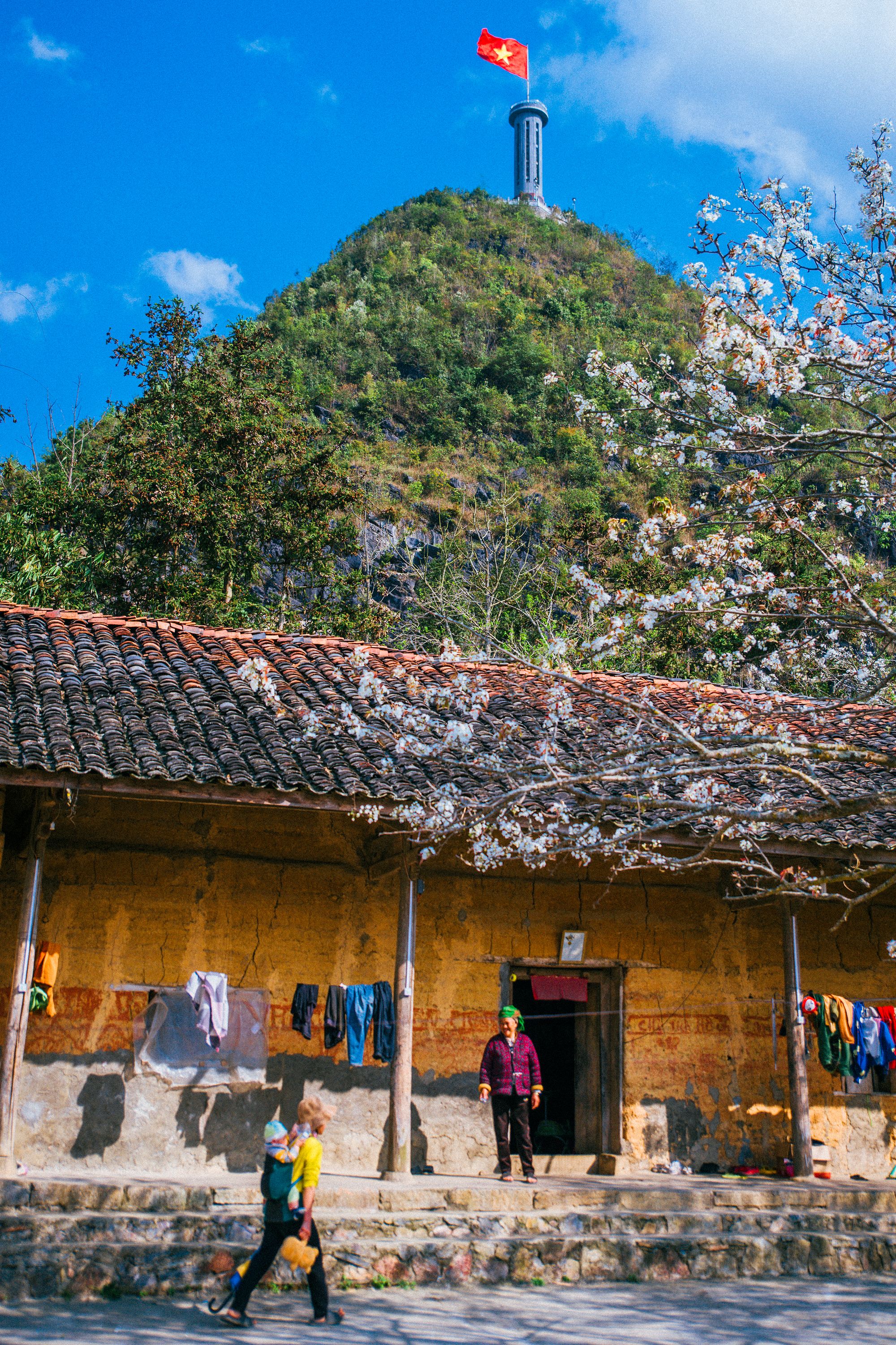 Bong Hostel — 4-Day Ha Giang Loop (Self-Ride or Pillion)