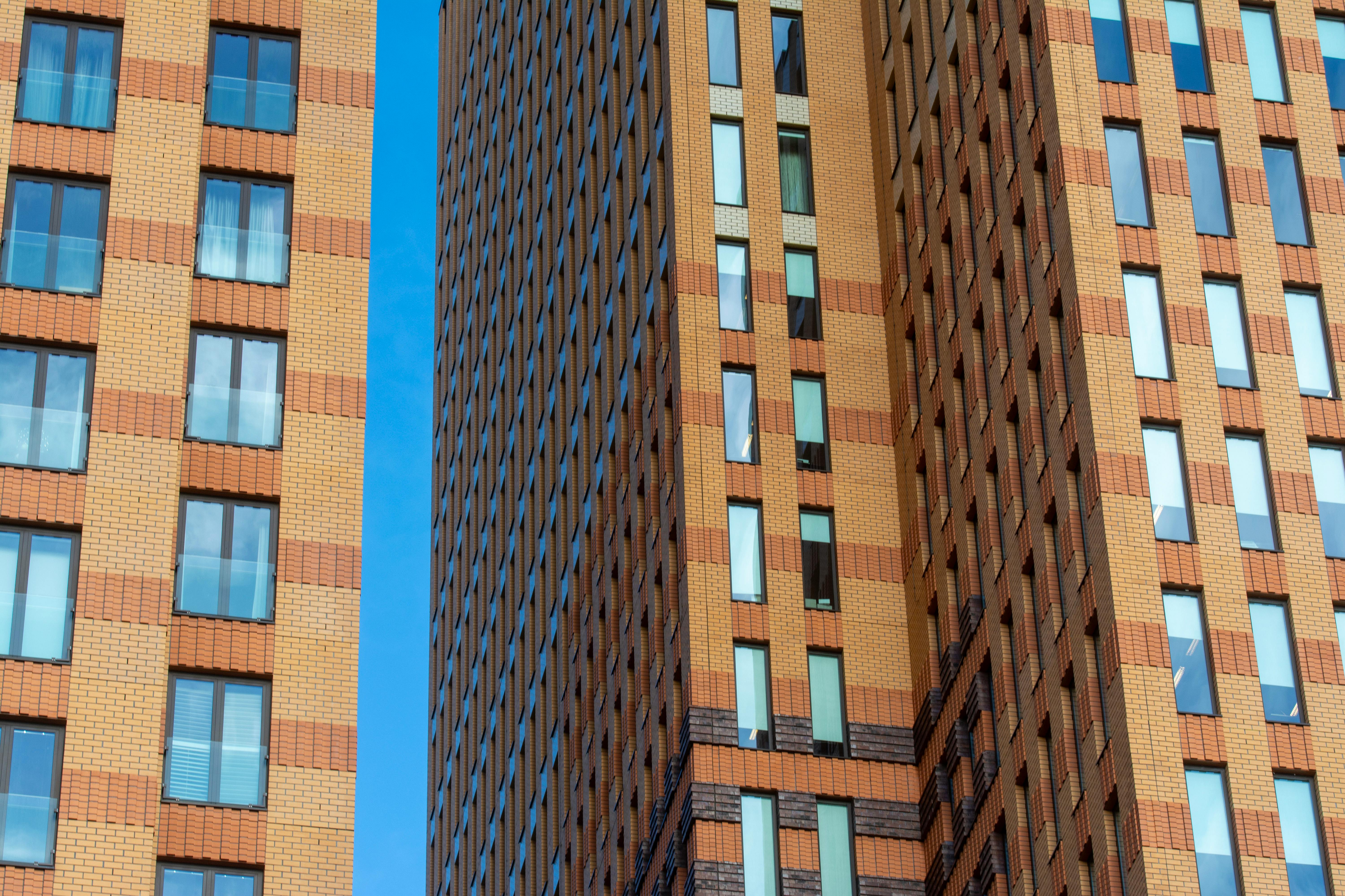 Gratis lagerfoto af arkitektdesign, arkitektur, blå himmel Lagerfoto