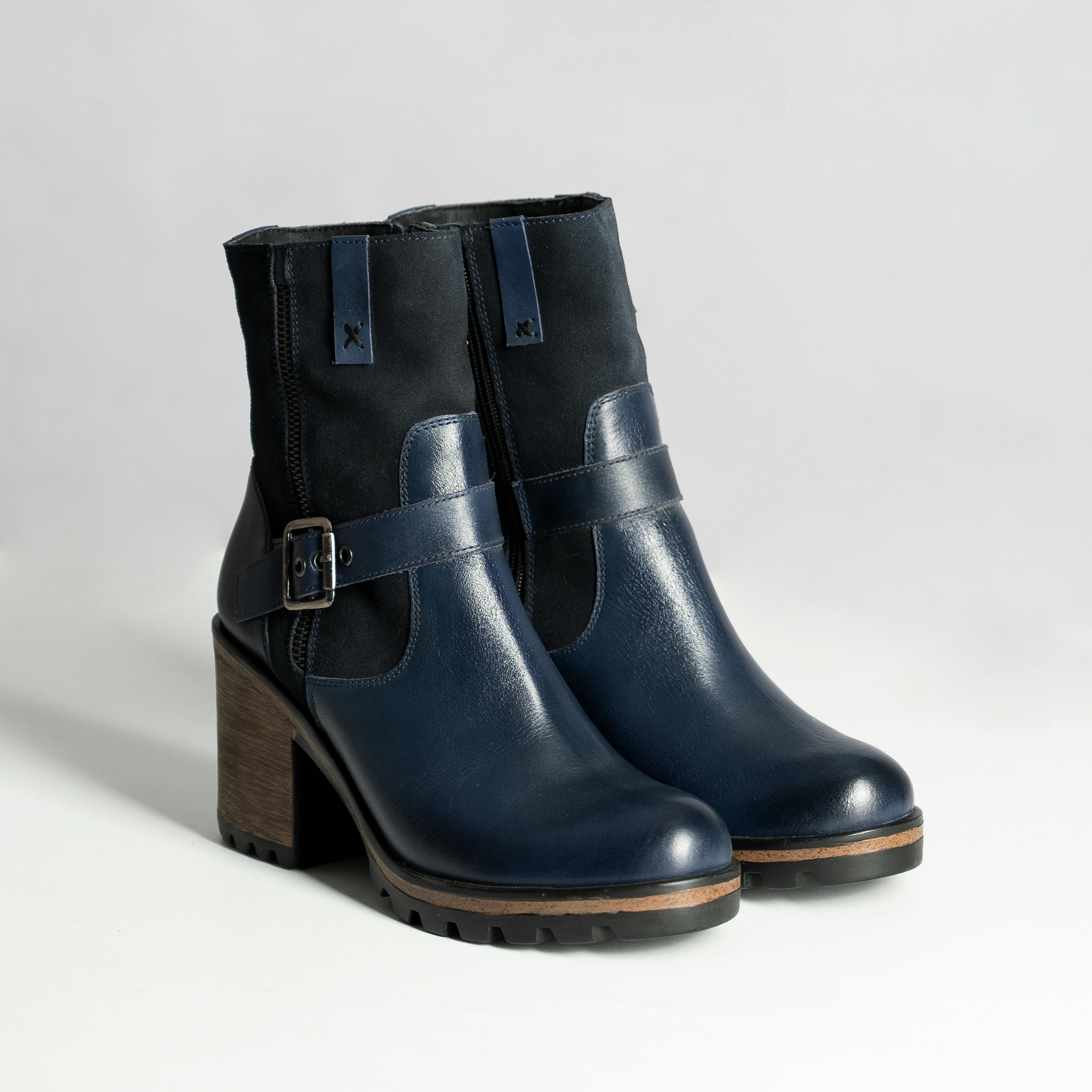 botin azul