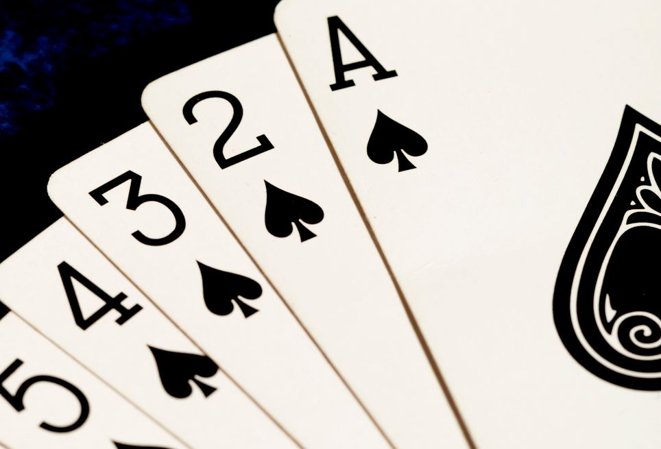 Online Casino: Spielautomaten und Live-Spiele im Überblick