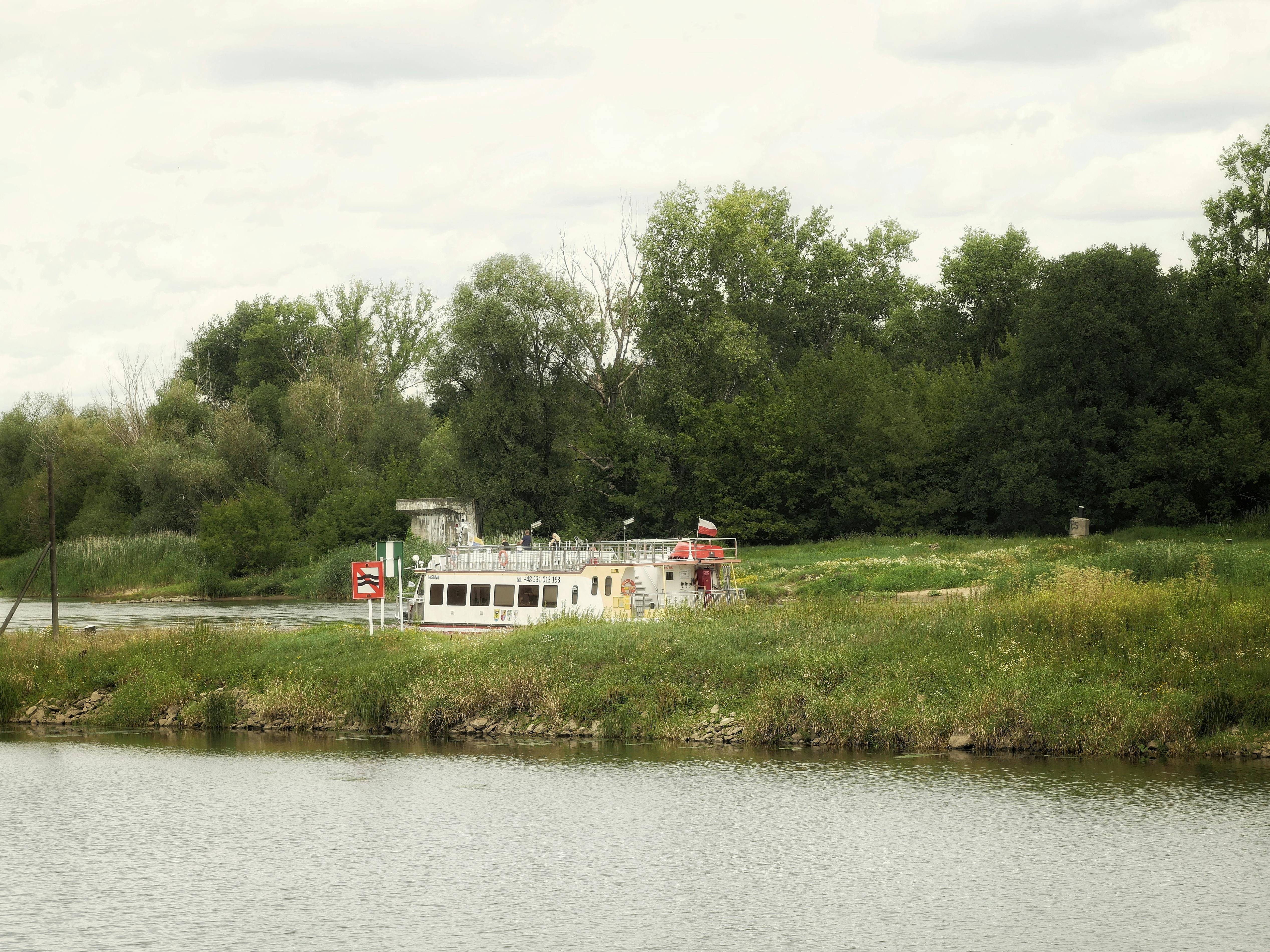 How YouTube Channel Pays: A Complete Guide