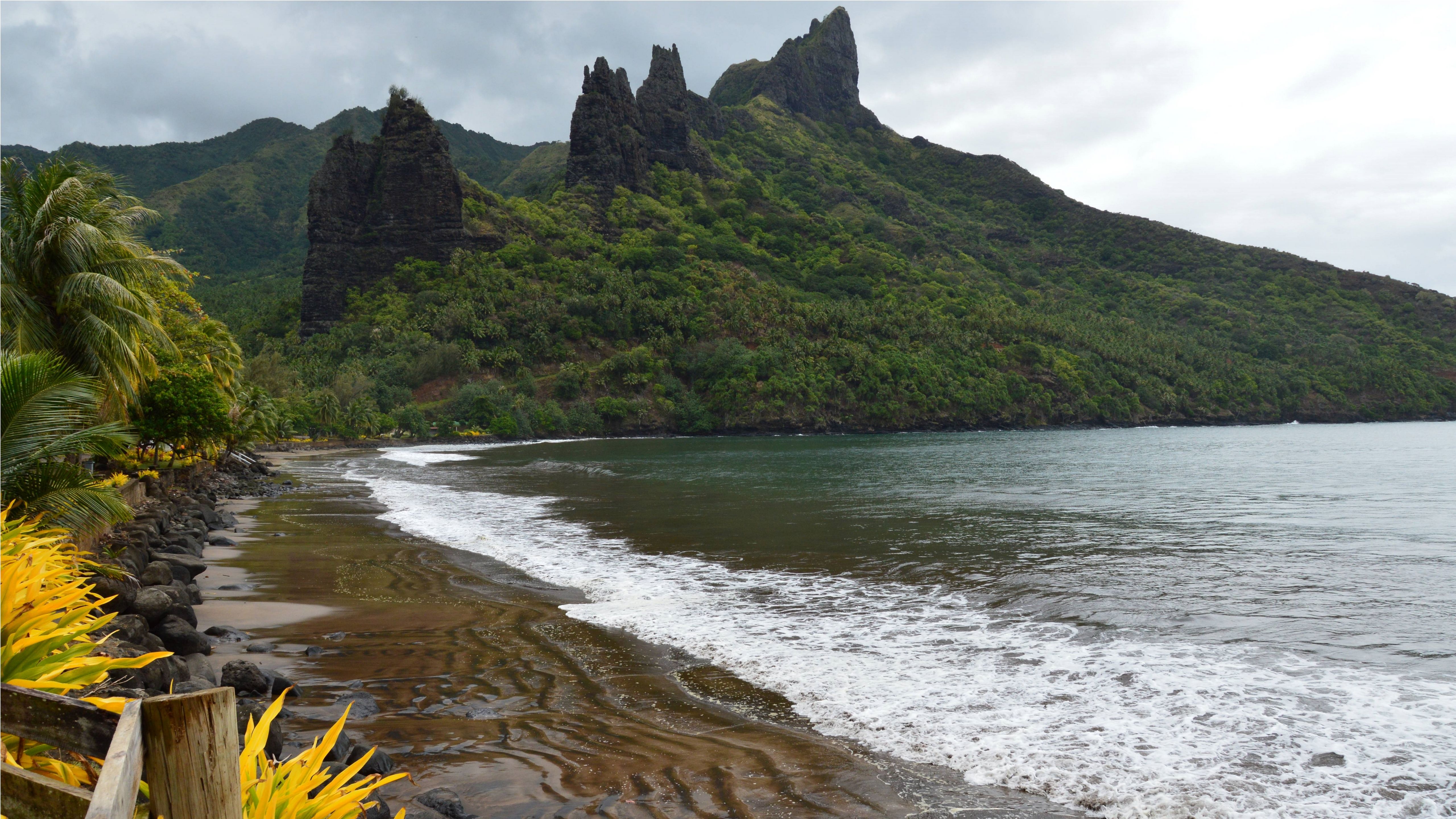The 9 Most Beautiful Small Towns and Villages in French Polynesia