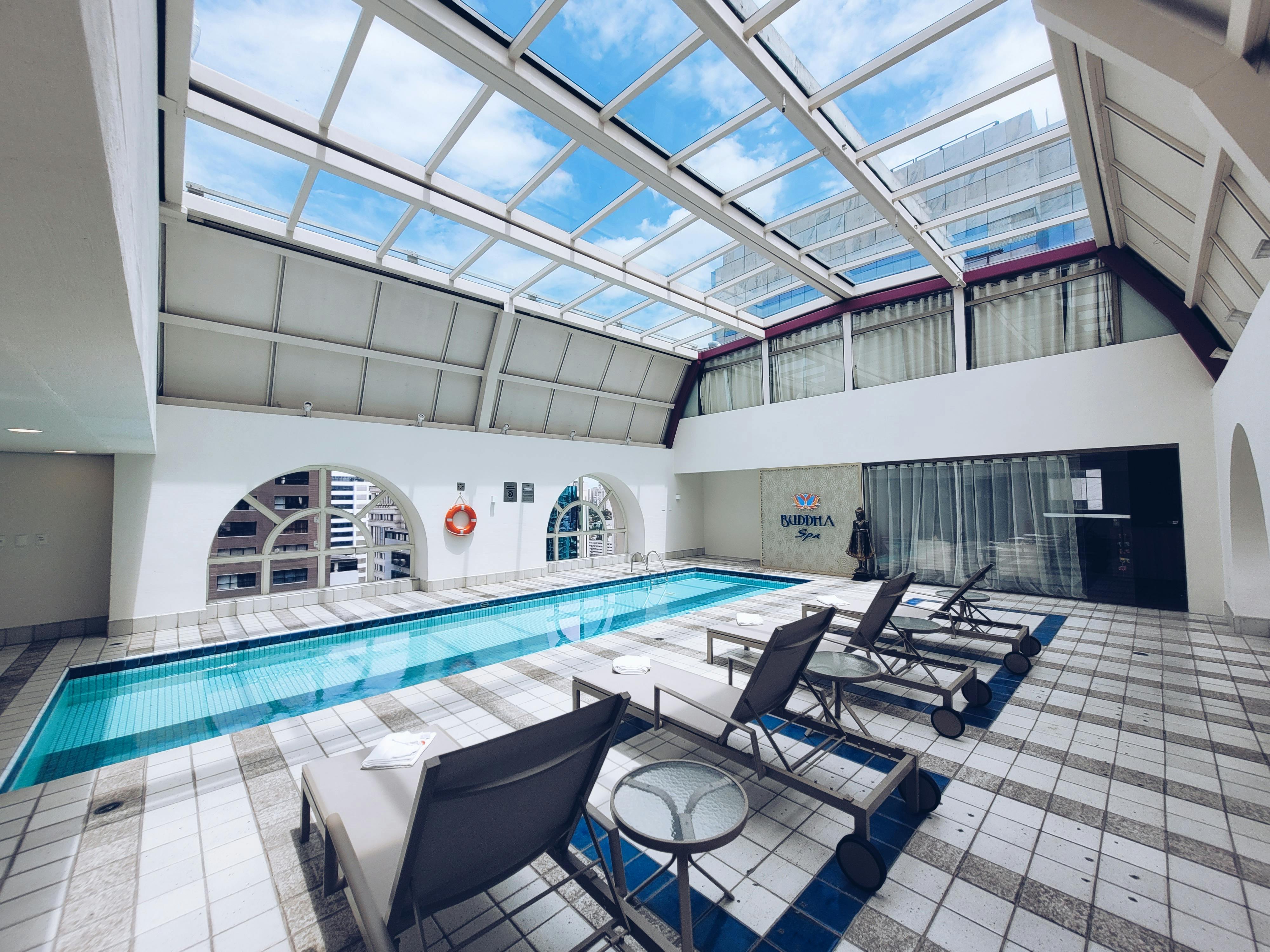 Spa-inspired pool area with lounging space - Chicago West Loop gyms