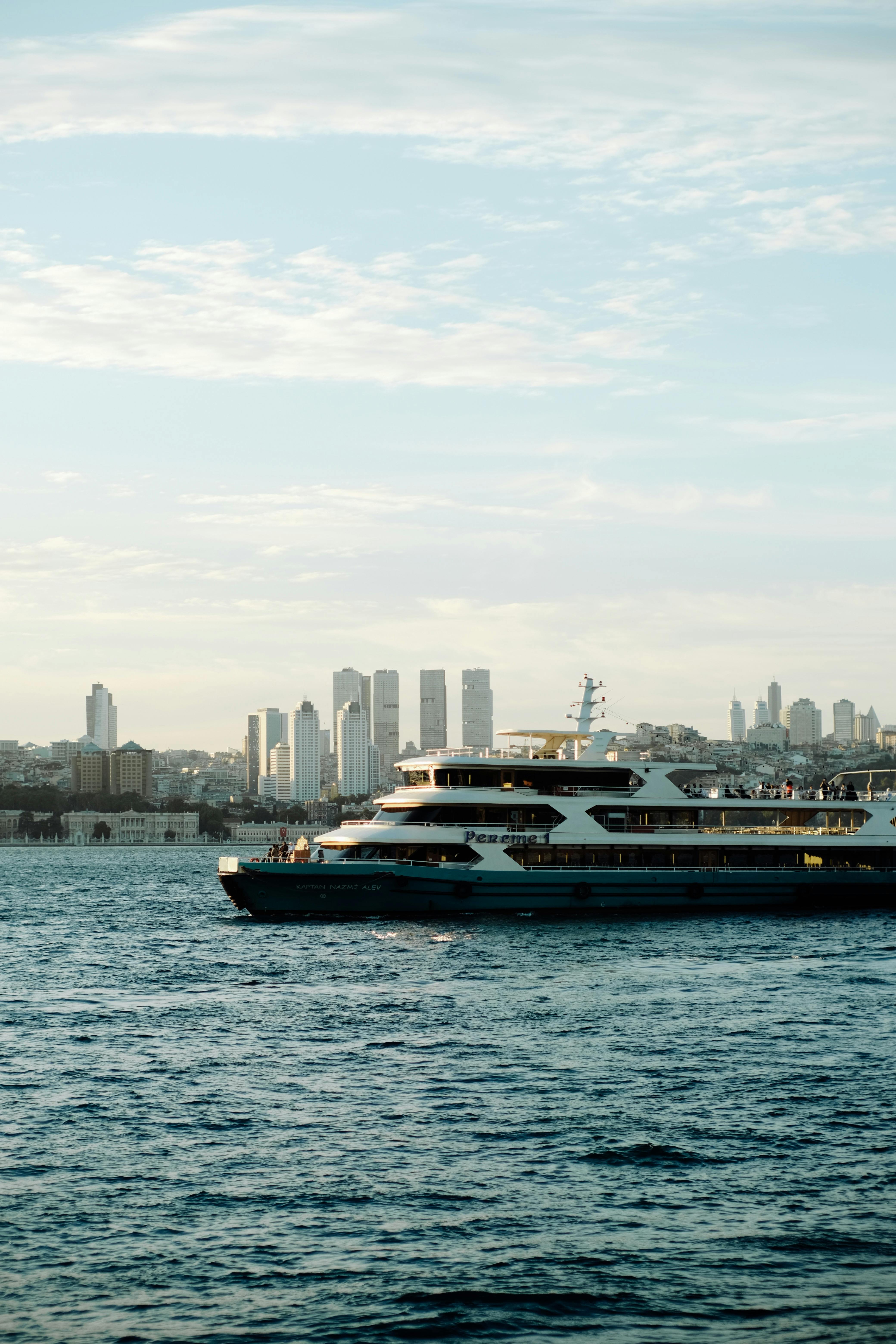 a ferry boat is traveling across the water