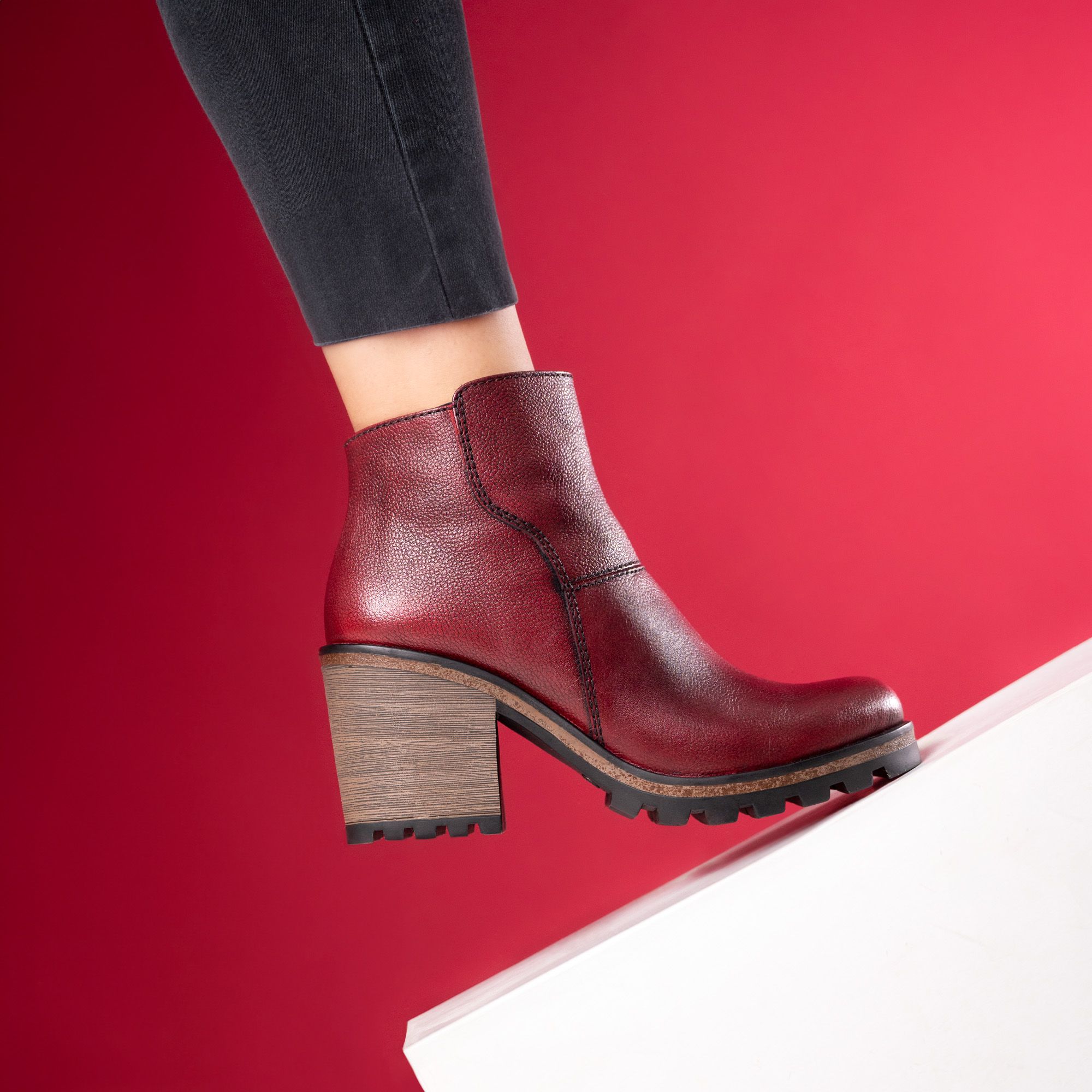 Winter Work Shoes For Ladies Photos, Download The BEST Free Winter Work  Shoes For Ladies Stock Photos & HD Images
