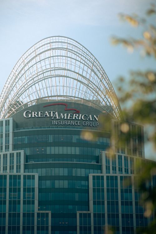 Free Modern skyscraper of Great American Insurance Group in Cincinnati with futuristic design. Stock Photo