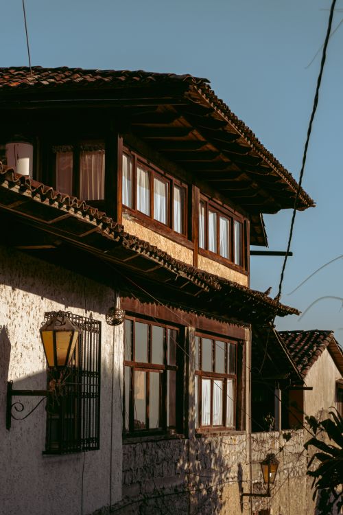 Free Explore the vintage charm of traditional houses in Cuetzalan, Mexico. Stock Photo