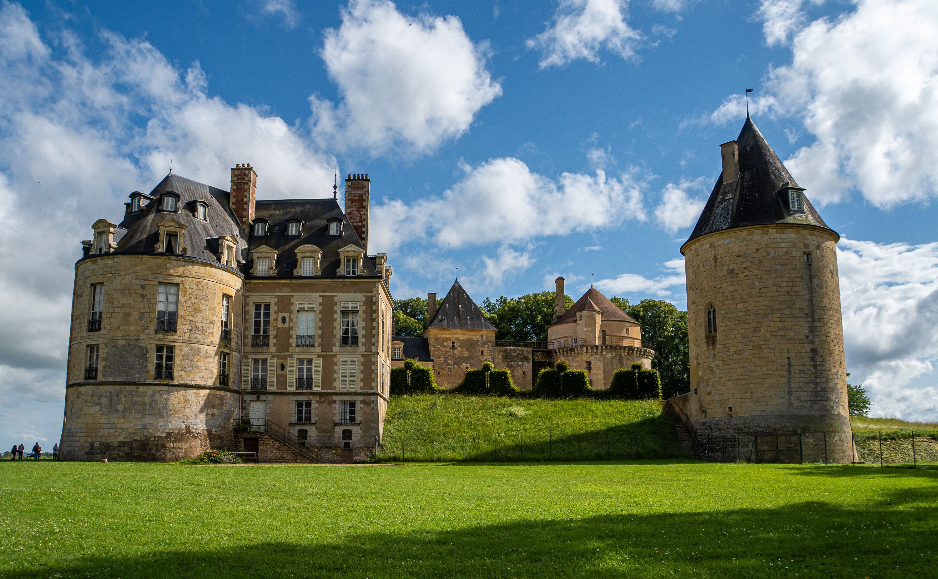 apremont-castle-in-apremont-town-in-france-free-stock-photo