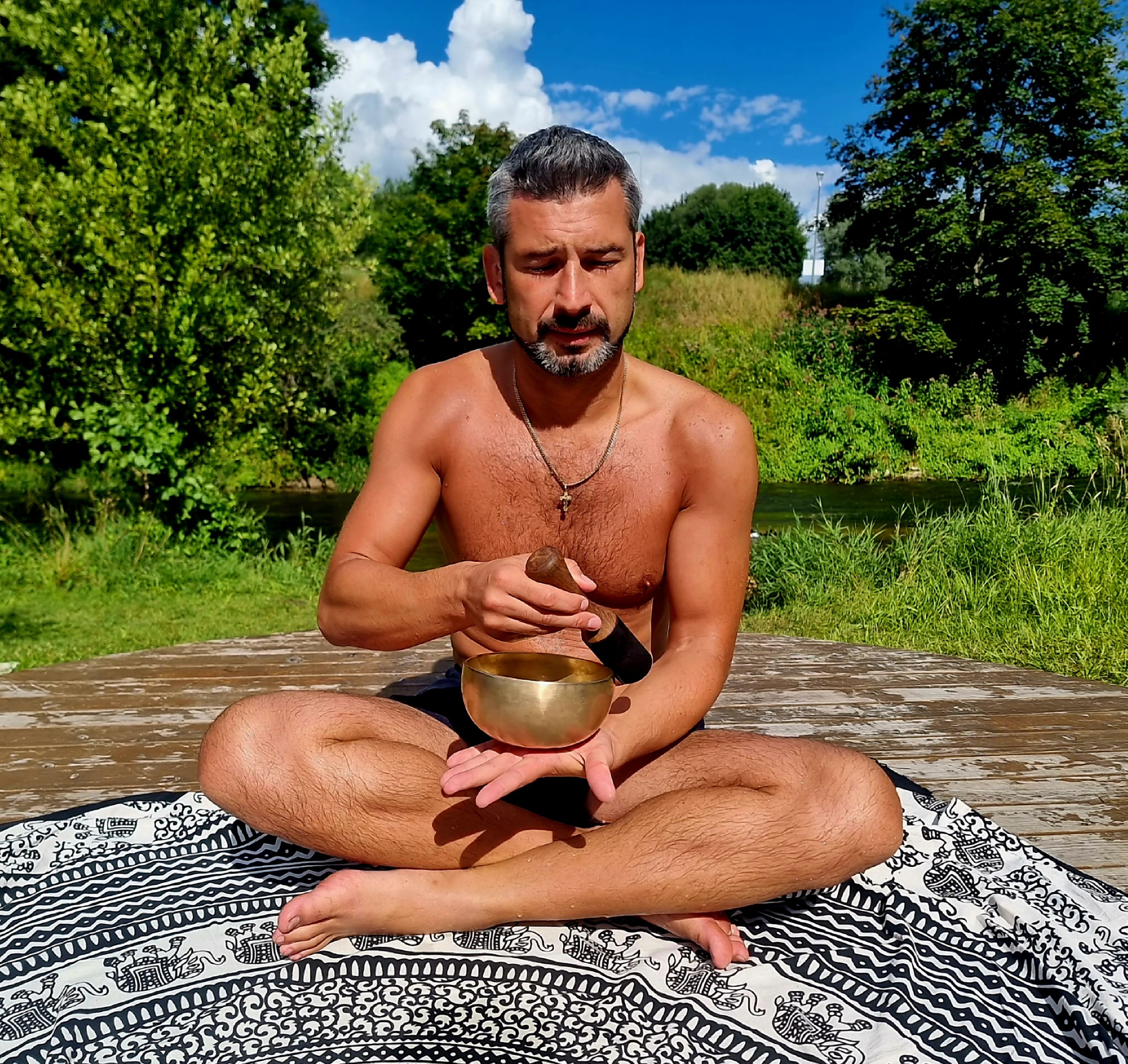 Common myths about meditation for tired days you can ignore