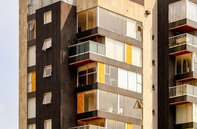 edificio residencial de viviendas