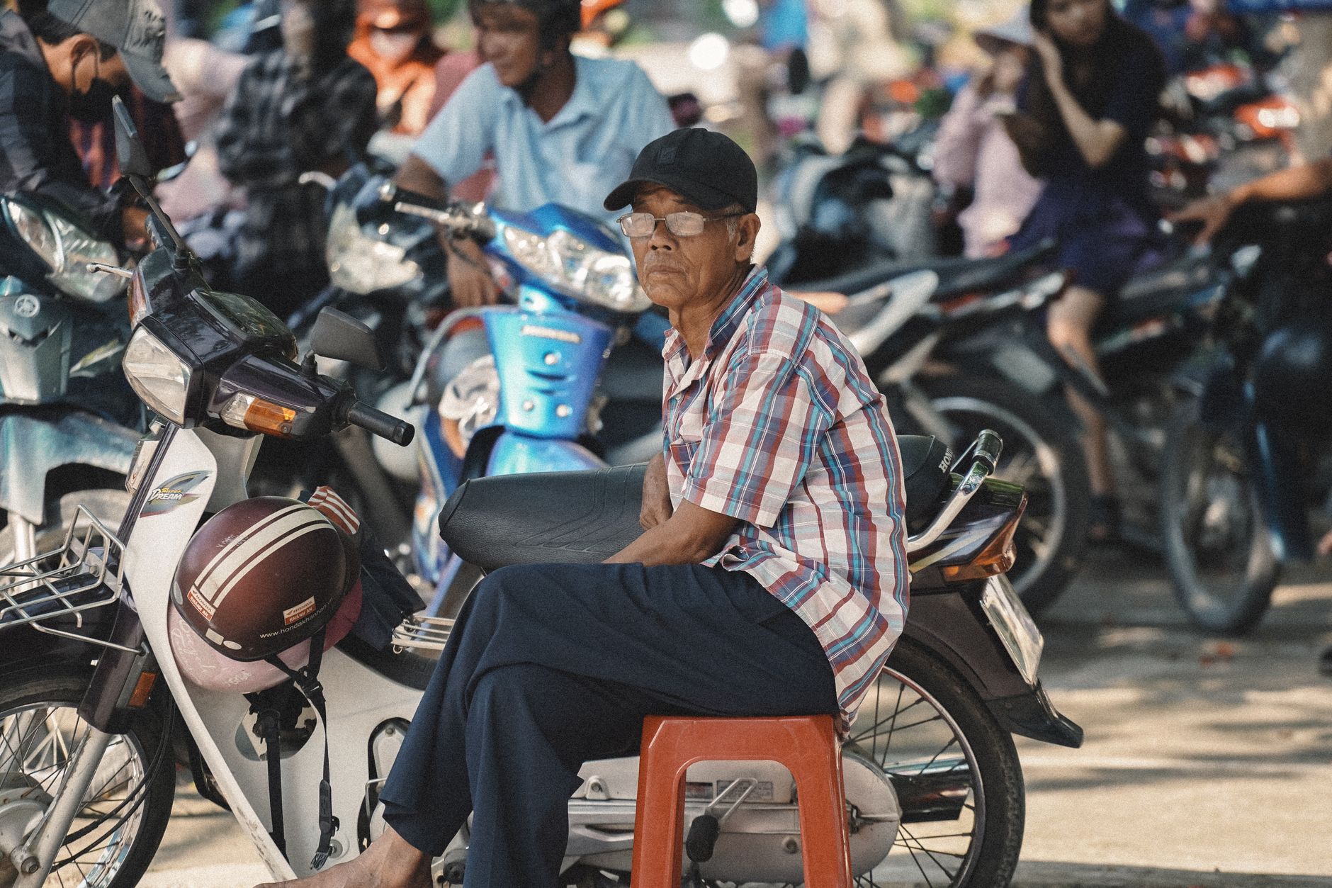 Vay nợ bằng vàng: Tòa án buộc trả vàng hay trả tiền? Hướng dẫn chi tiết Vay nợ bằng vàng: Tòa án buộc trả vàng hay trả tiền? Hướng dẫn chi tiết