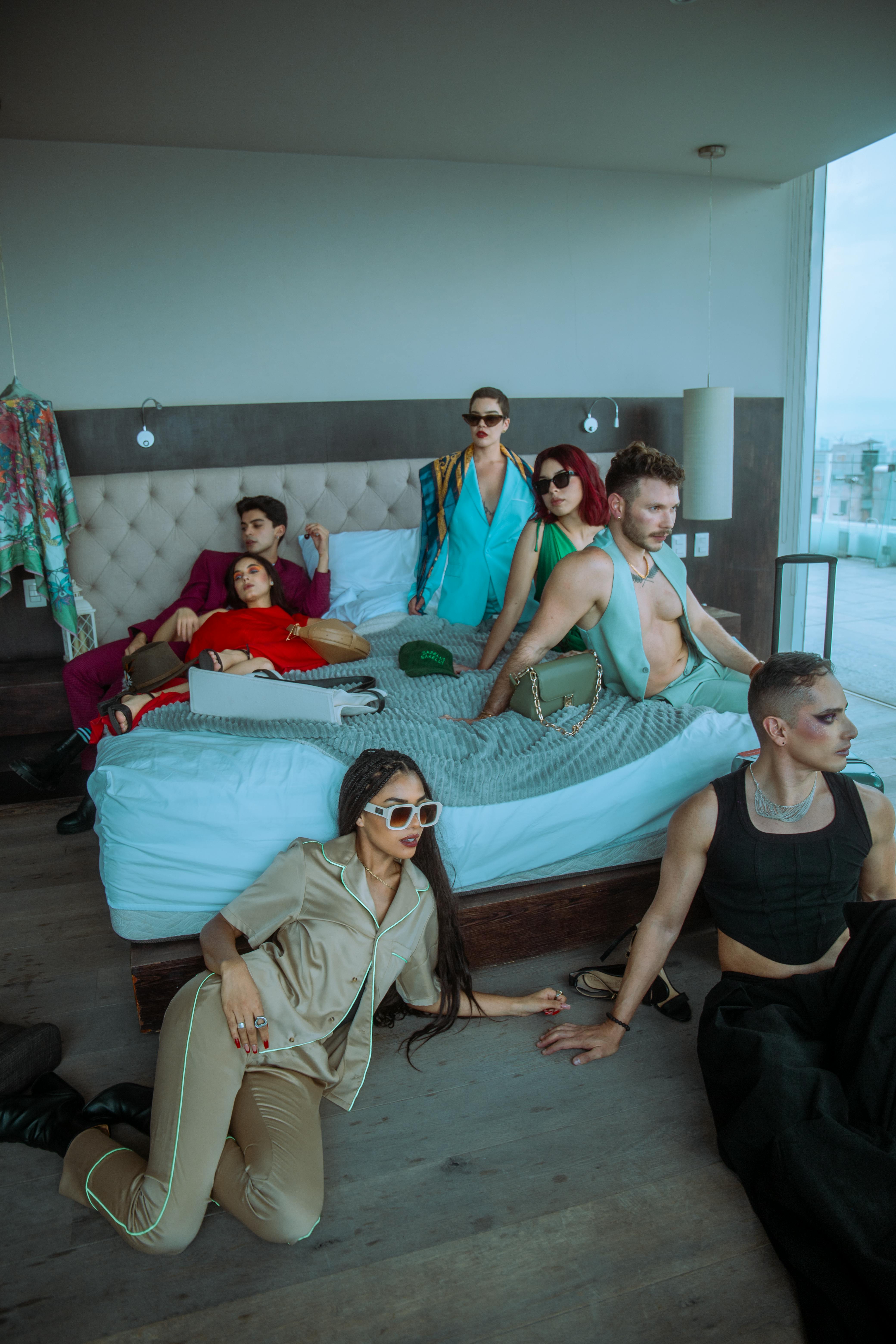 Gratis stockfoto met binnen, binnenstadsmode, casual chic Stockfoto