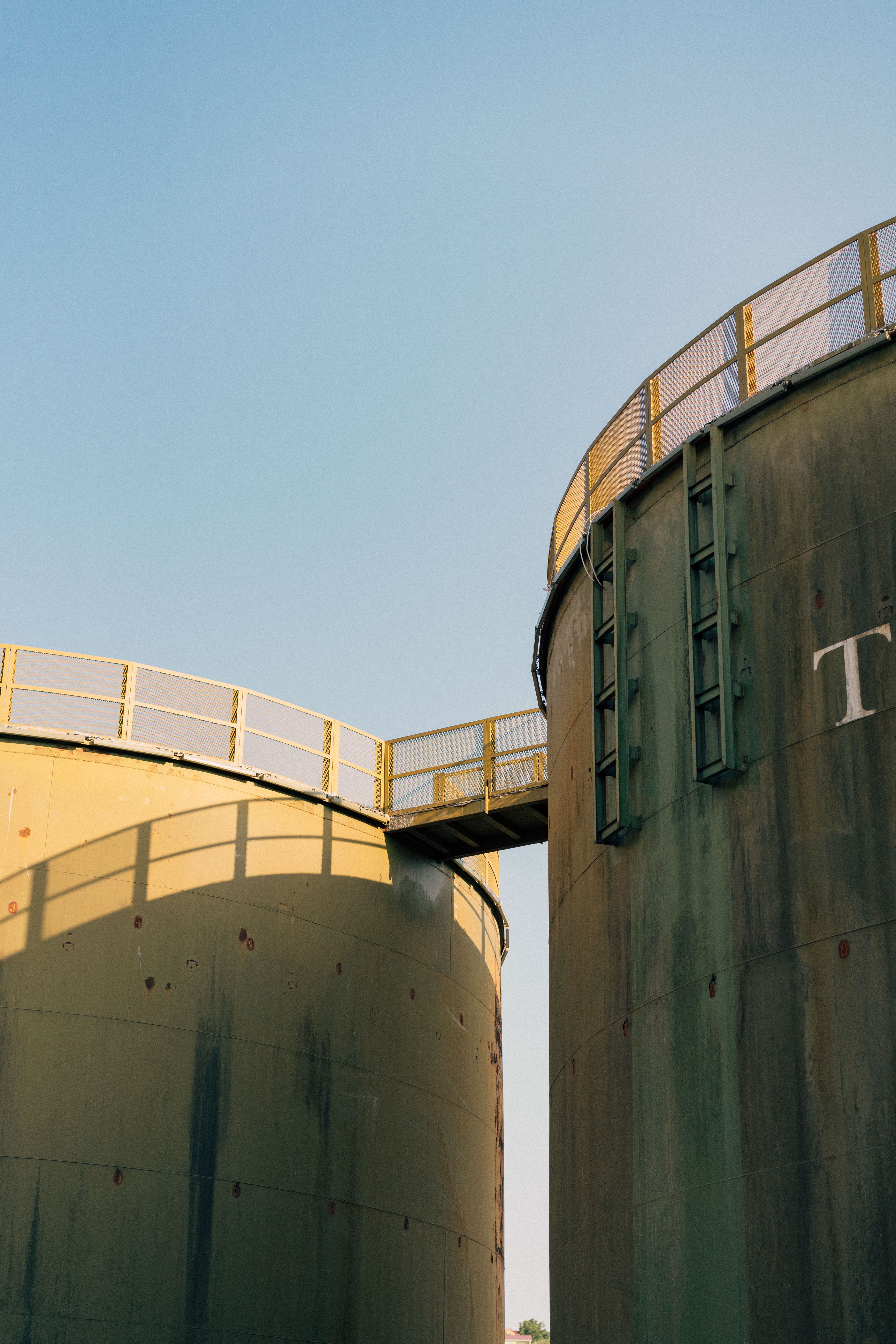 Two Tanks Connected with a Bridge · Free Stock Photo