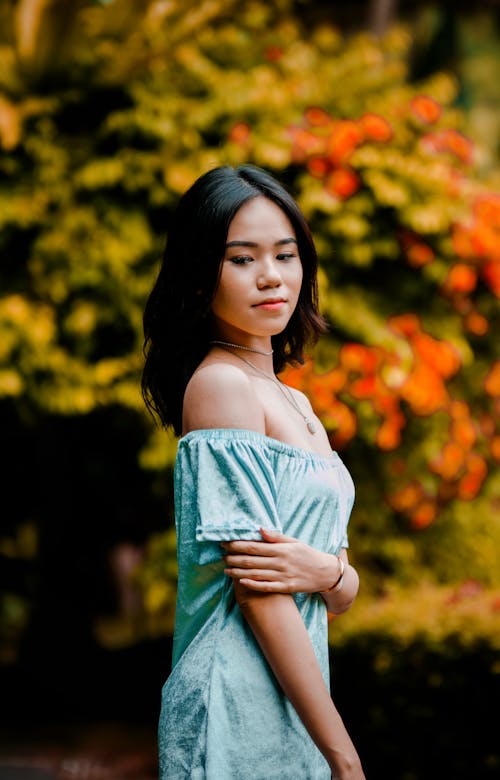 Robe Sans Bretelles Turquoise Pour Femmes Photographie En Gros Plan