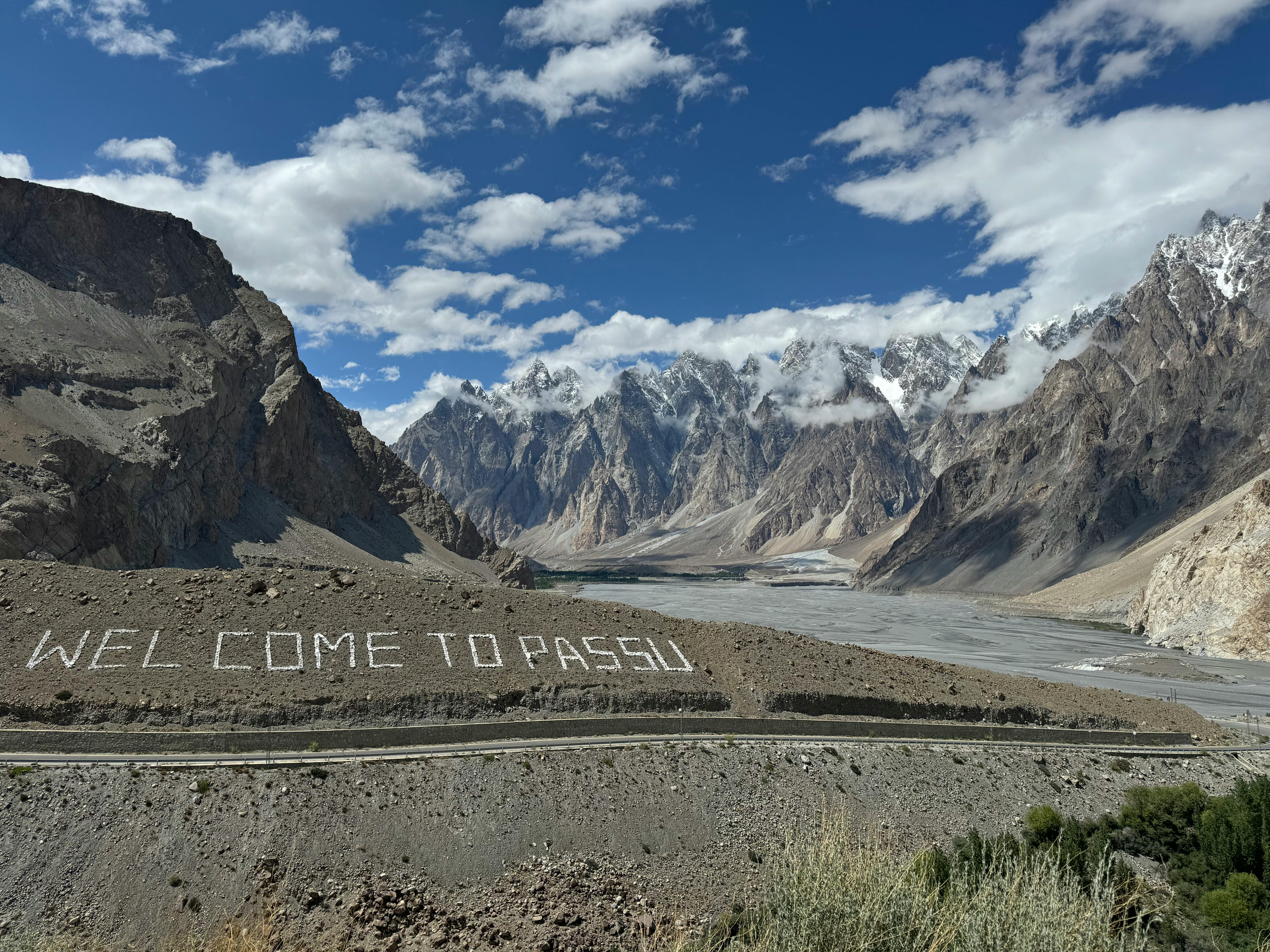 Passo cone Hills View