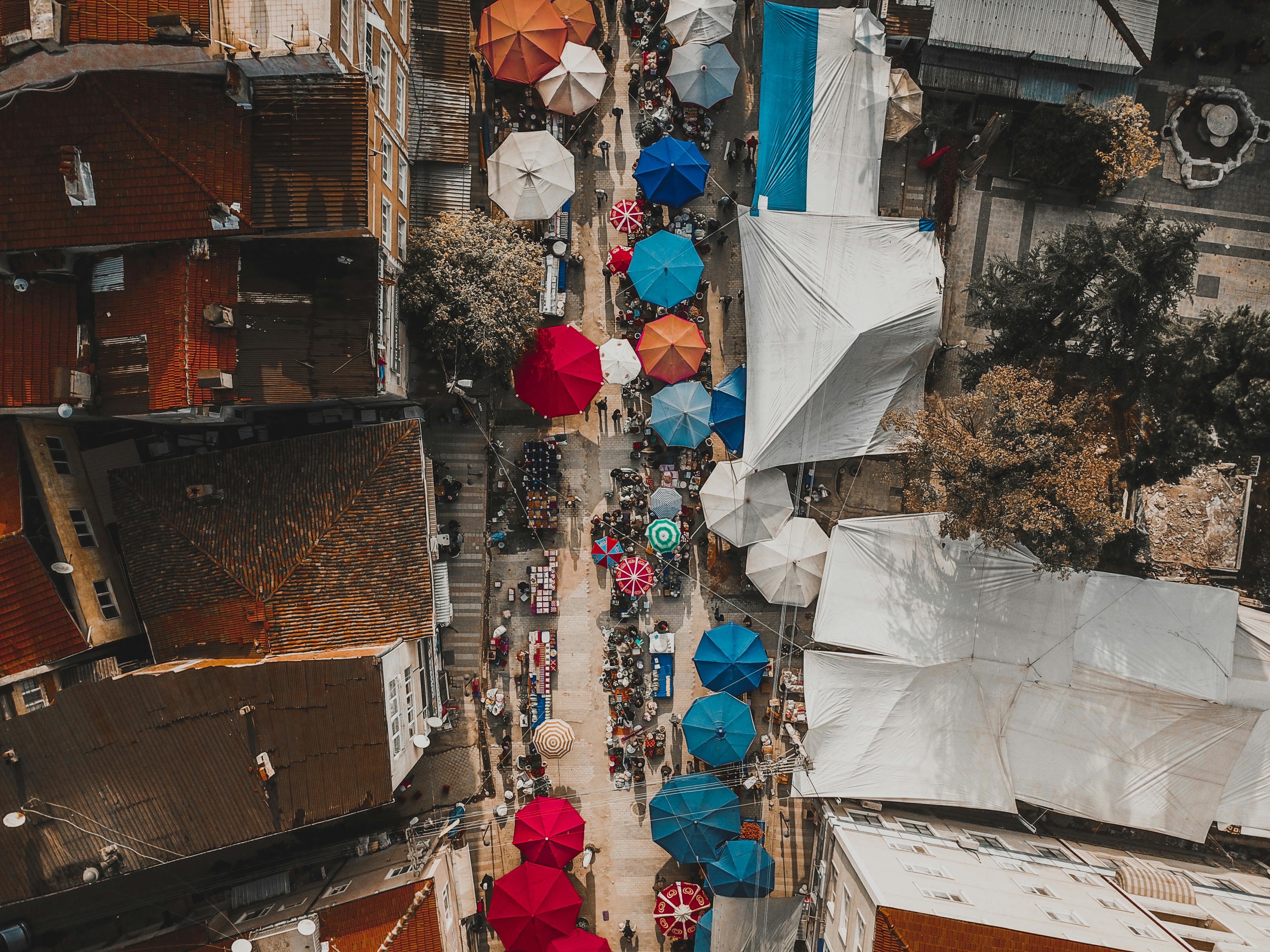 Soft Market Emerges as Commercial Insurance Premiums Flatten in Q4 2025 — Photo by Emın Alper on Pexels