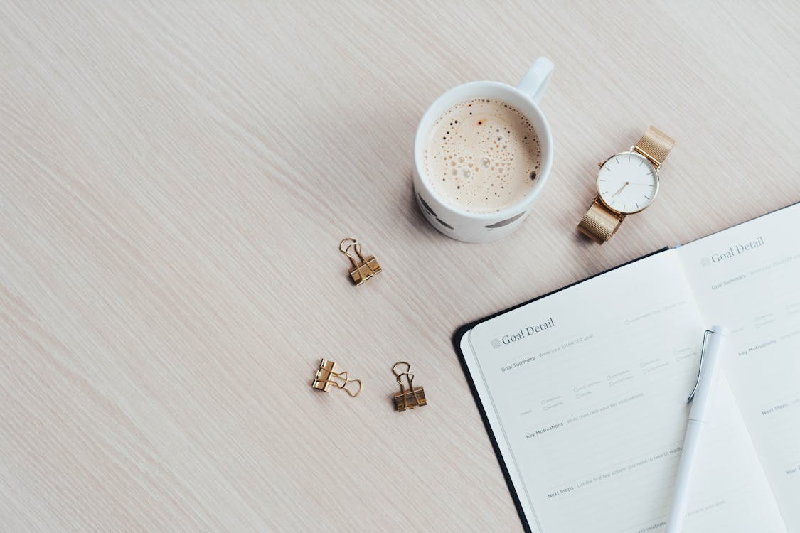 Image of a planner on the table.