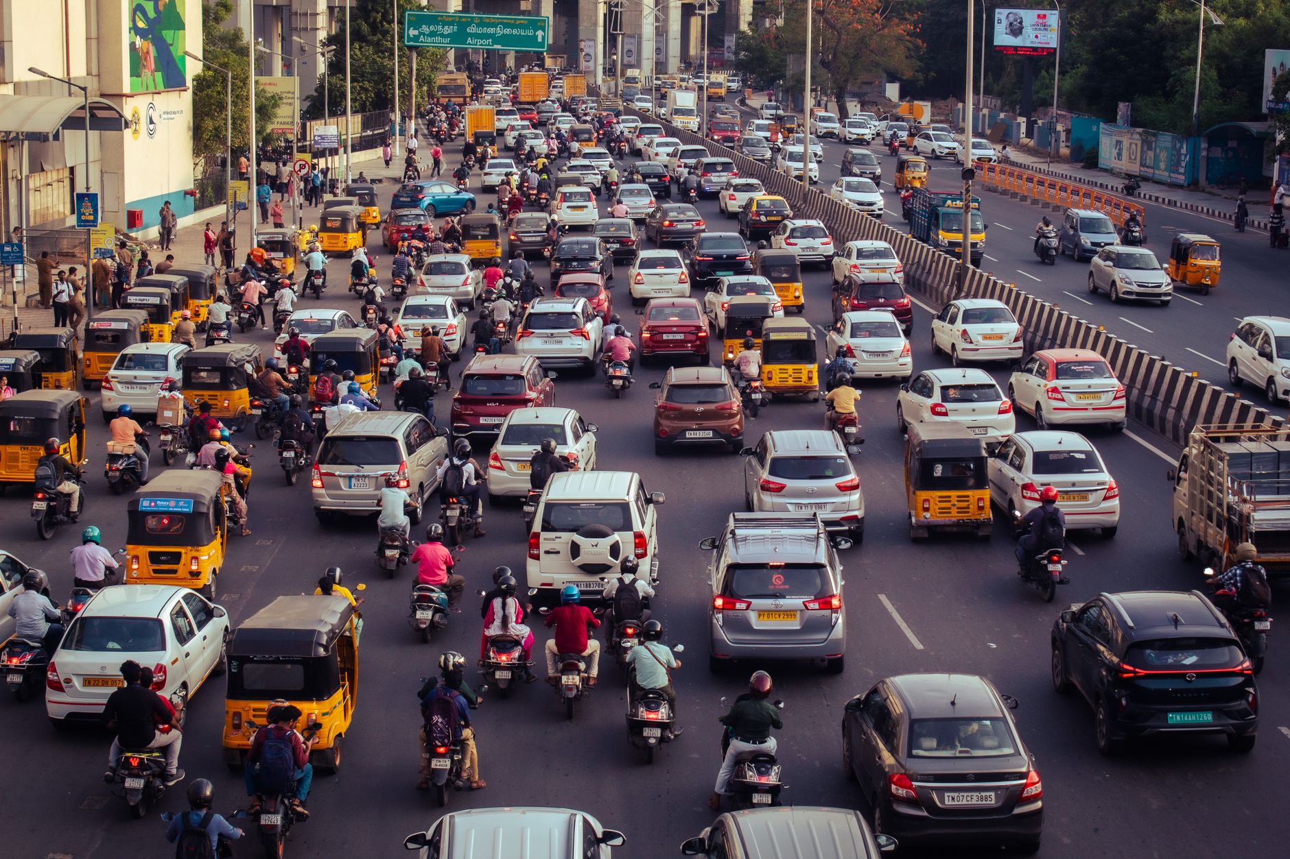 South Korea Weighs First Driving Curbs In 35 Years On Oil Crunch