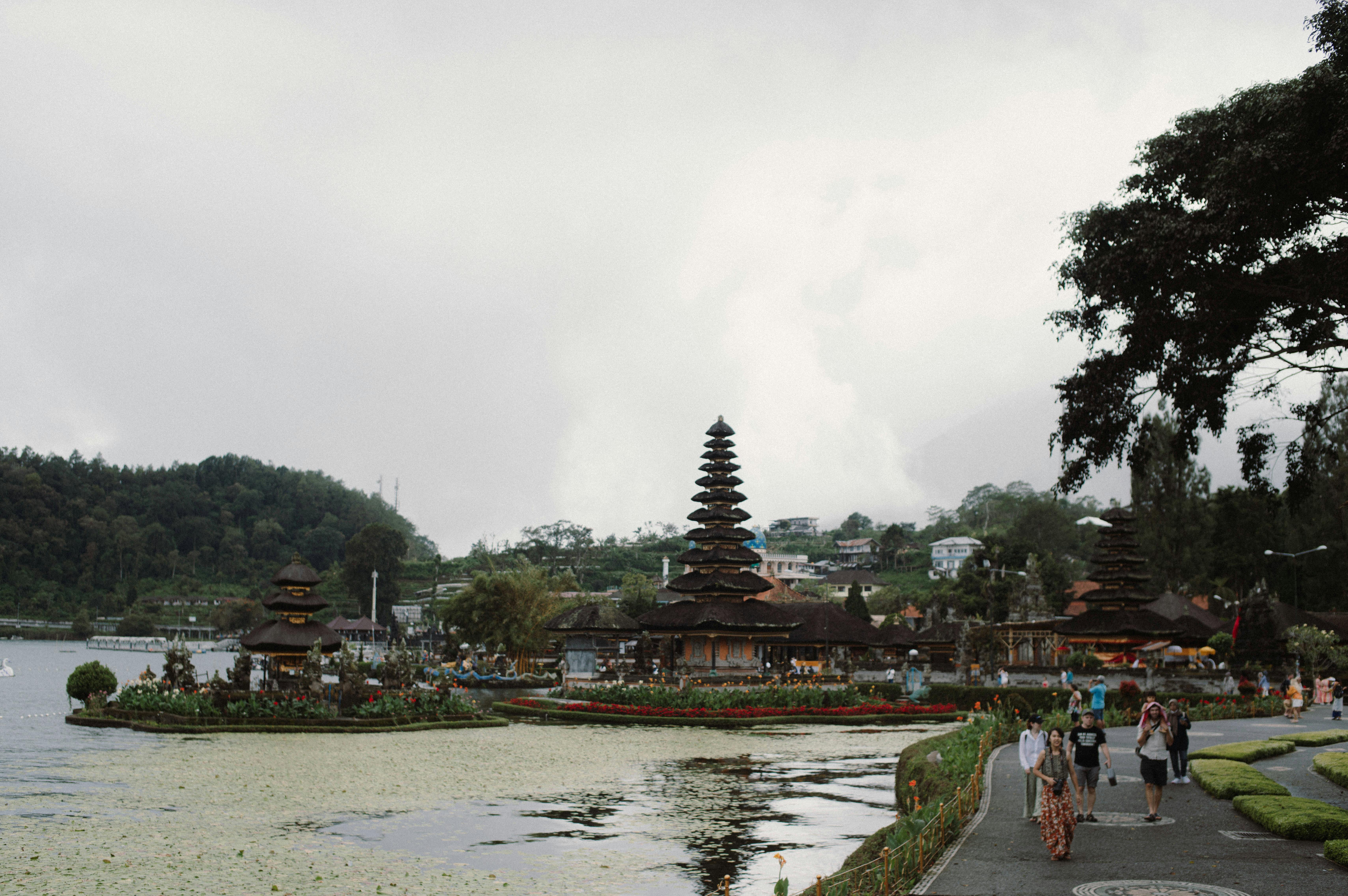 what are the famous temples bali?