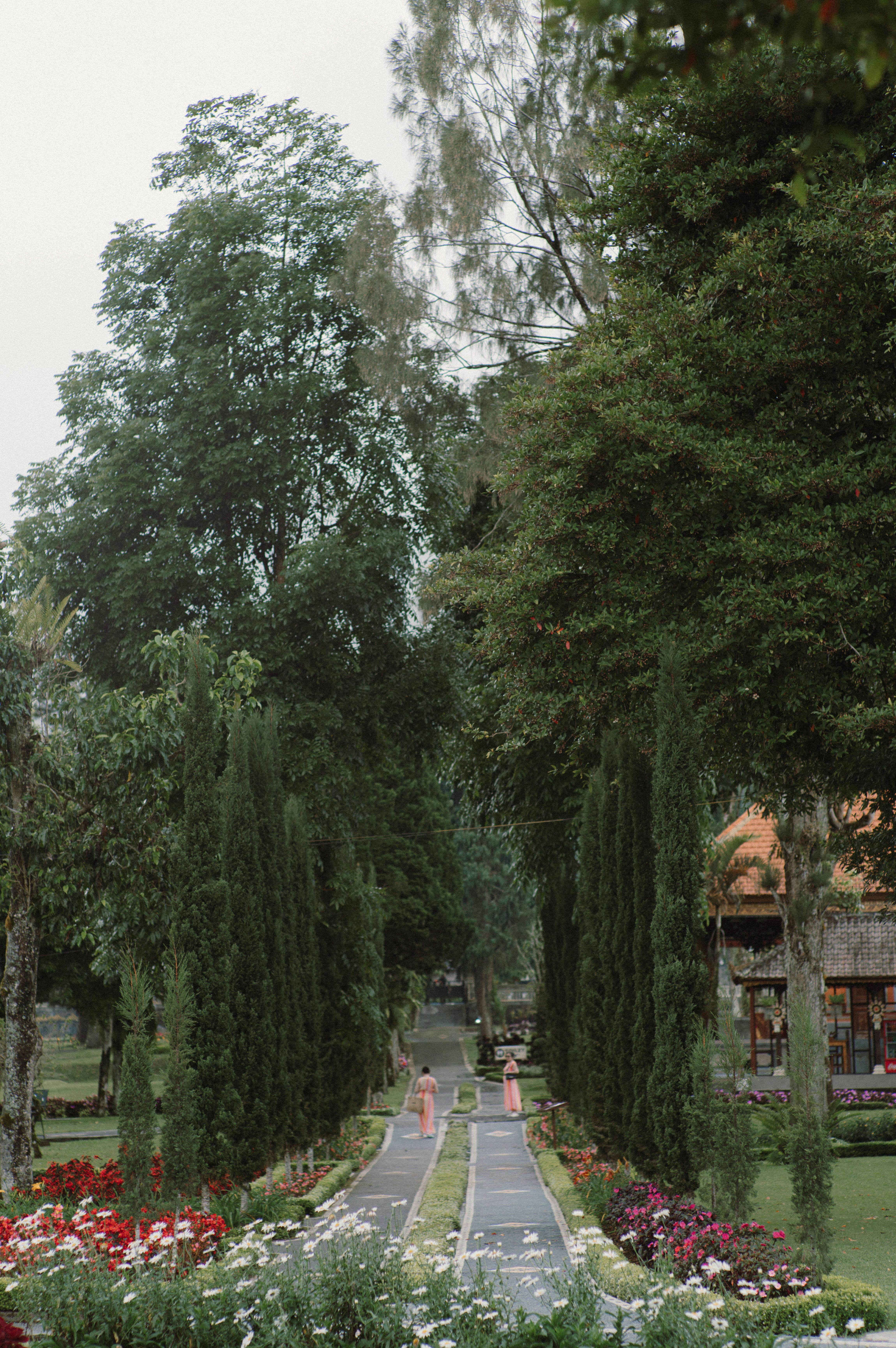 ulun danu beratan temple