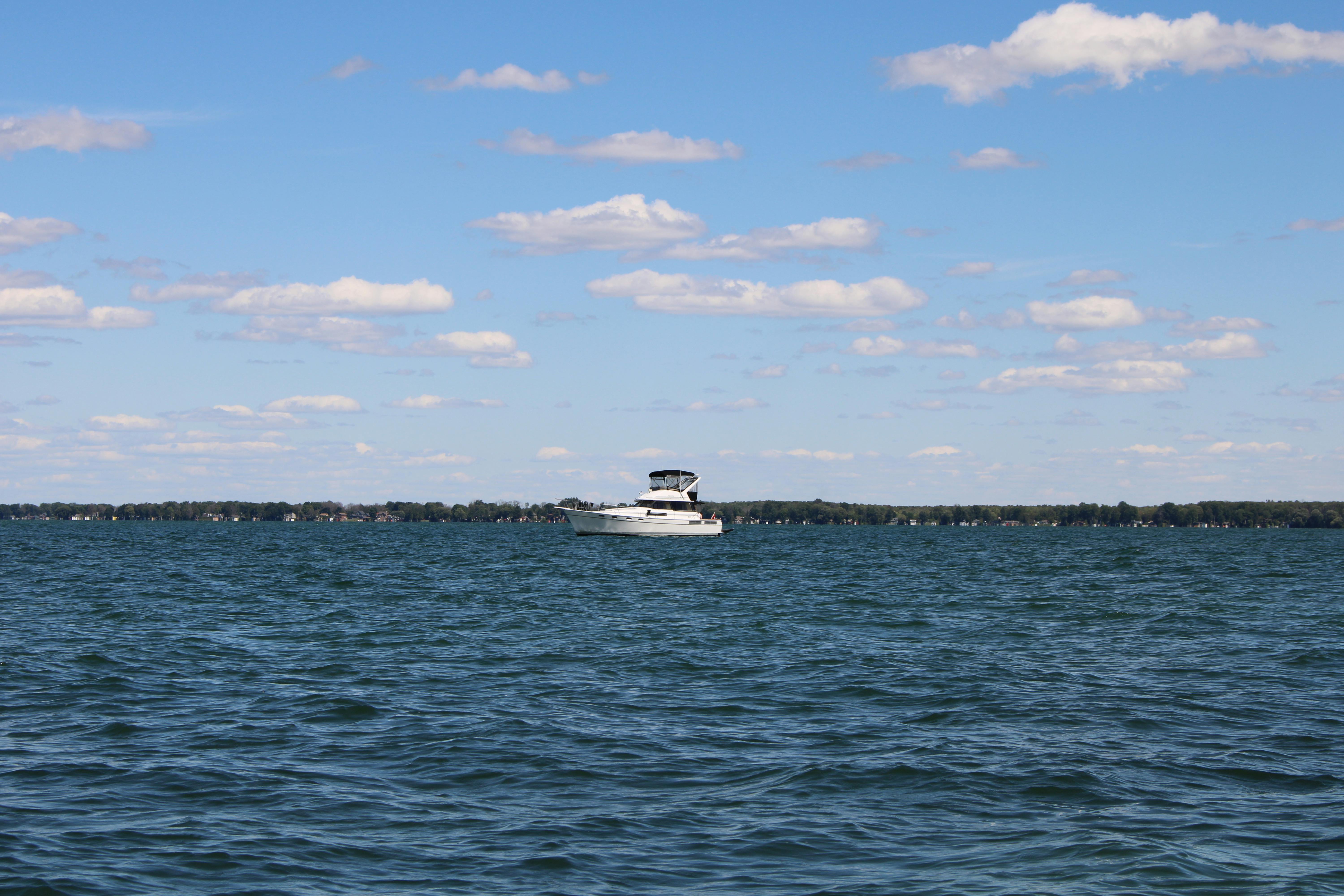 Airport limo service in Jackson Point Ontario to Toronto Pearson International Airport YYZ