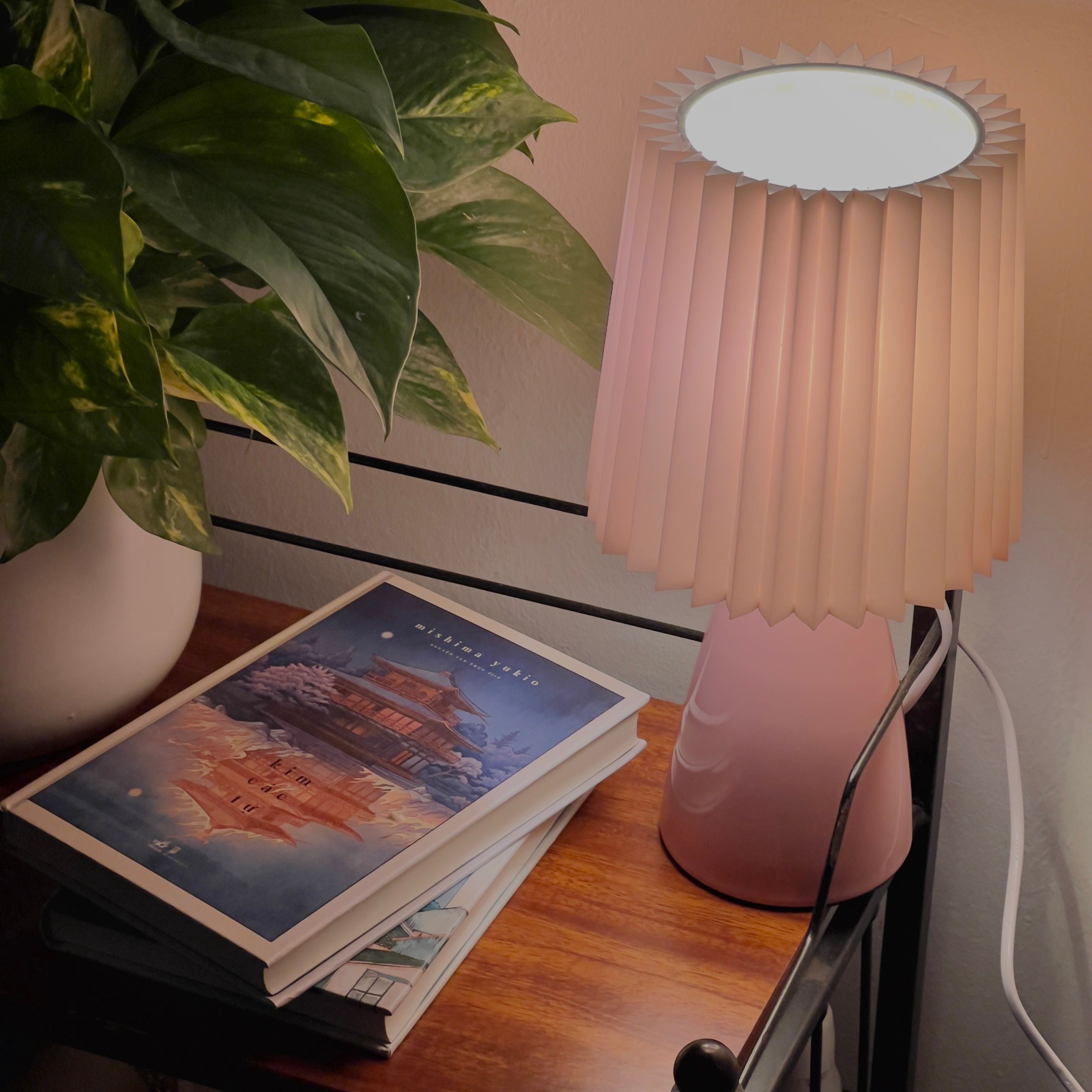 Pleated table lamp — photo by Ninh Van Son on Pexels