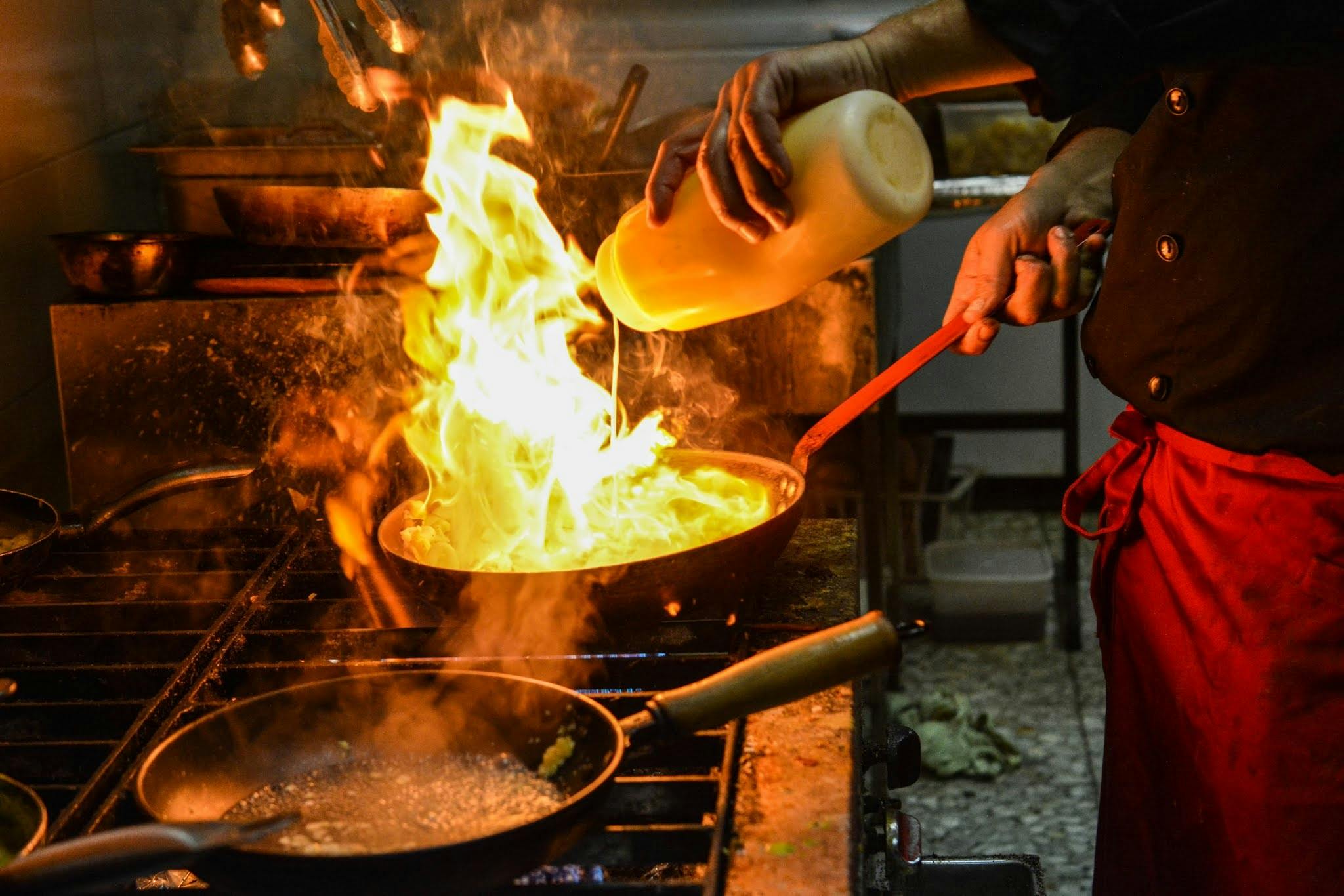 free-stock-photo-of-chef-cook-cooking