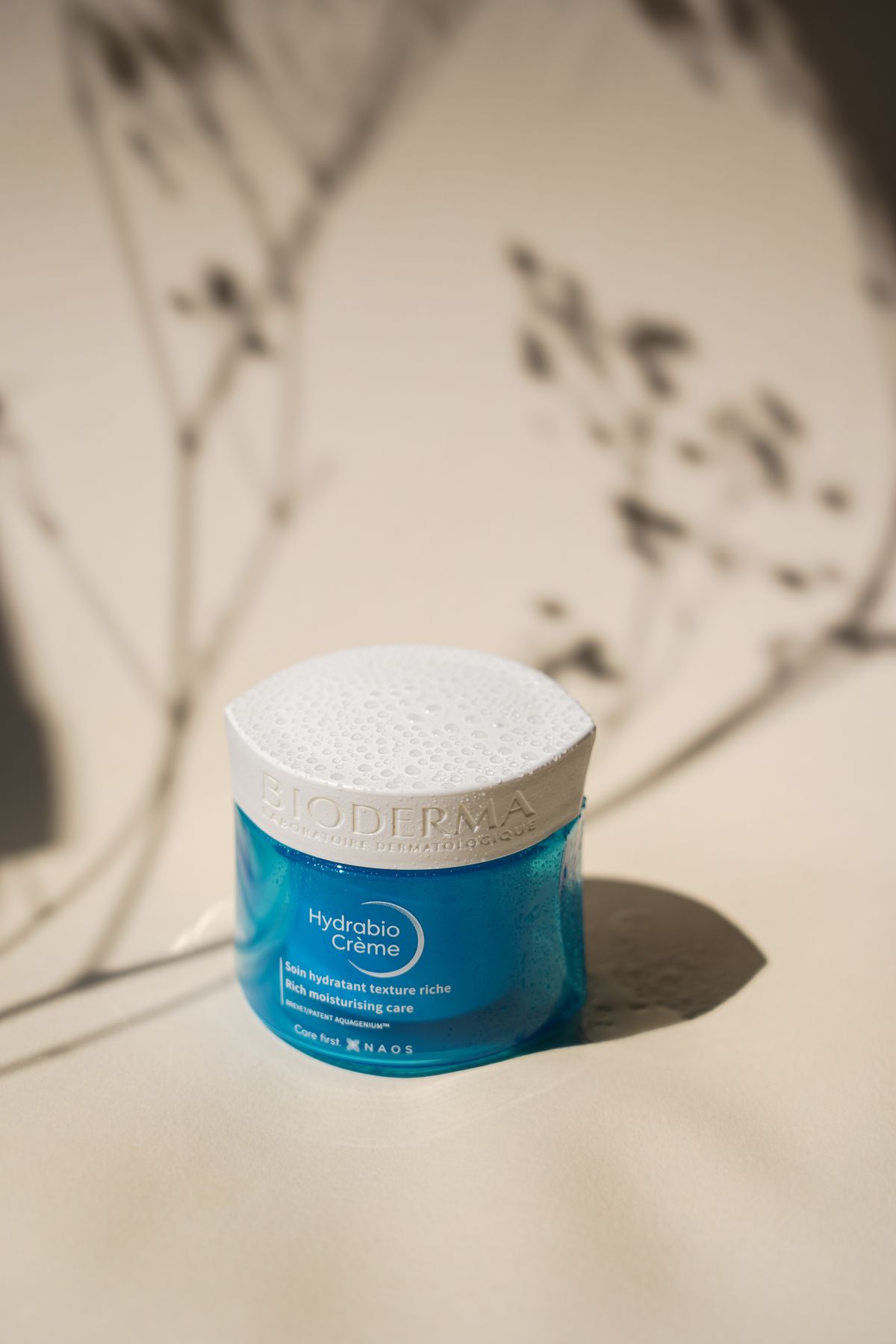 Rich barrier-repair balm jar for severe dry skin