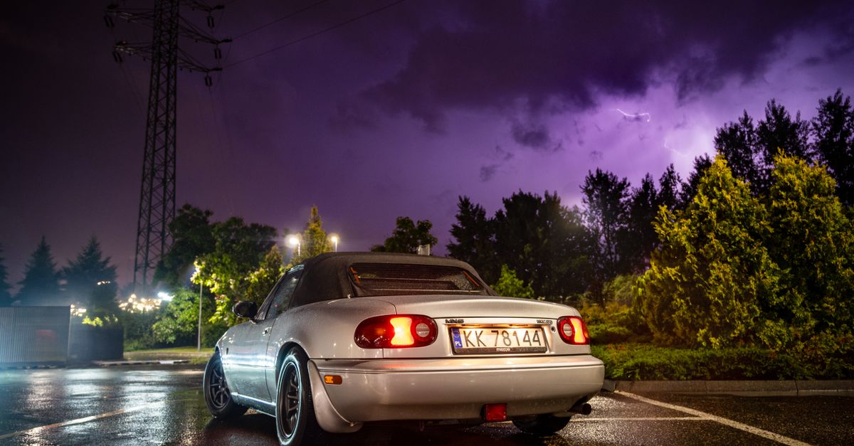 Tesla Roadster : encore reporté, mais cette fois c'est la pluie