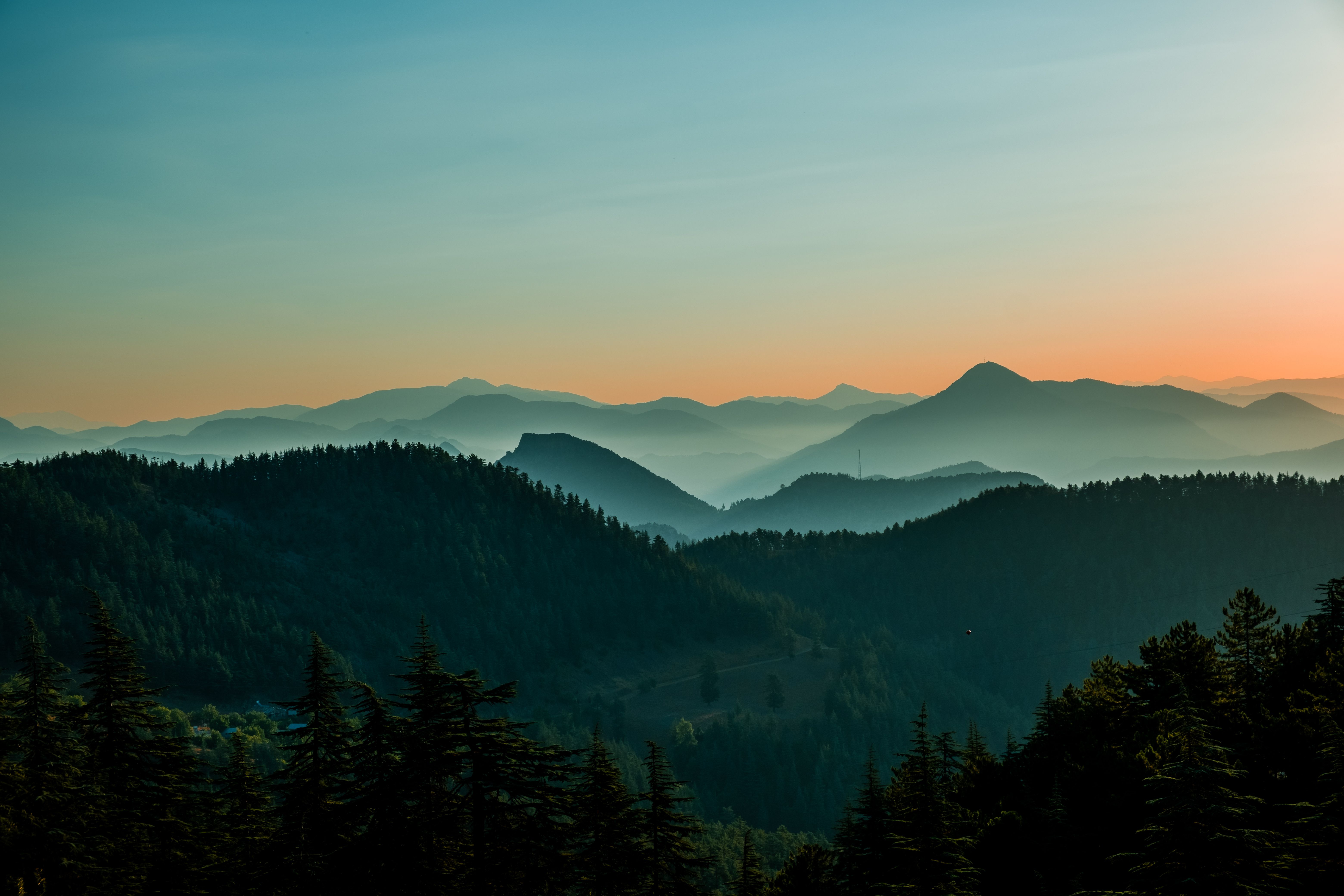 Mountain Valley During Sunset · Free Stock Photo
