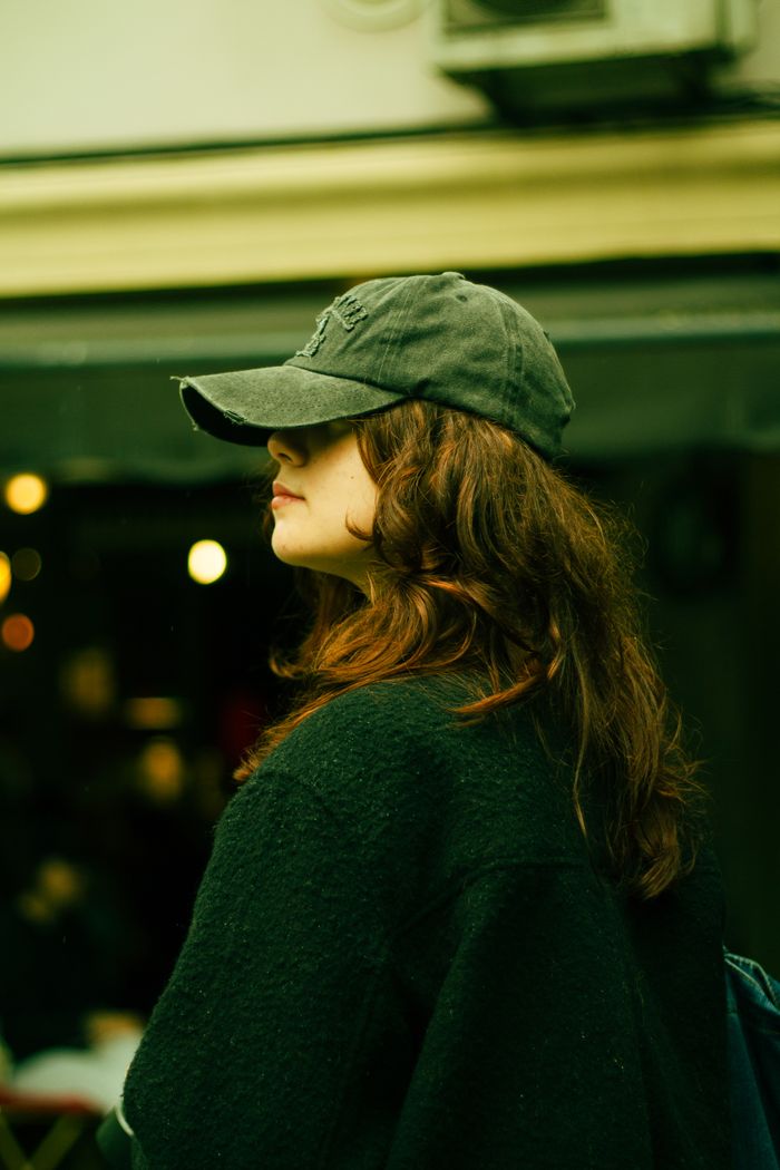 Caps