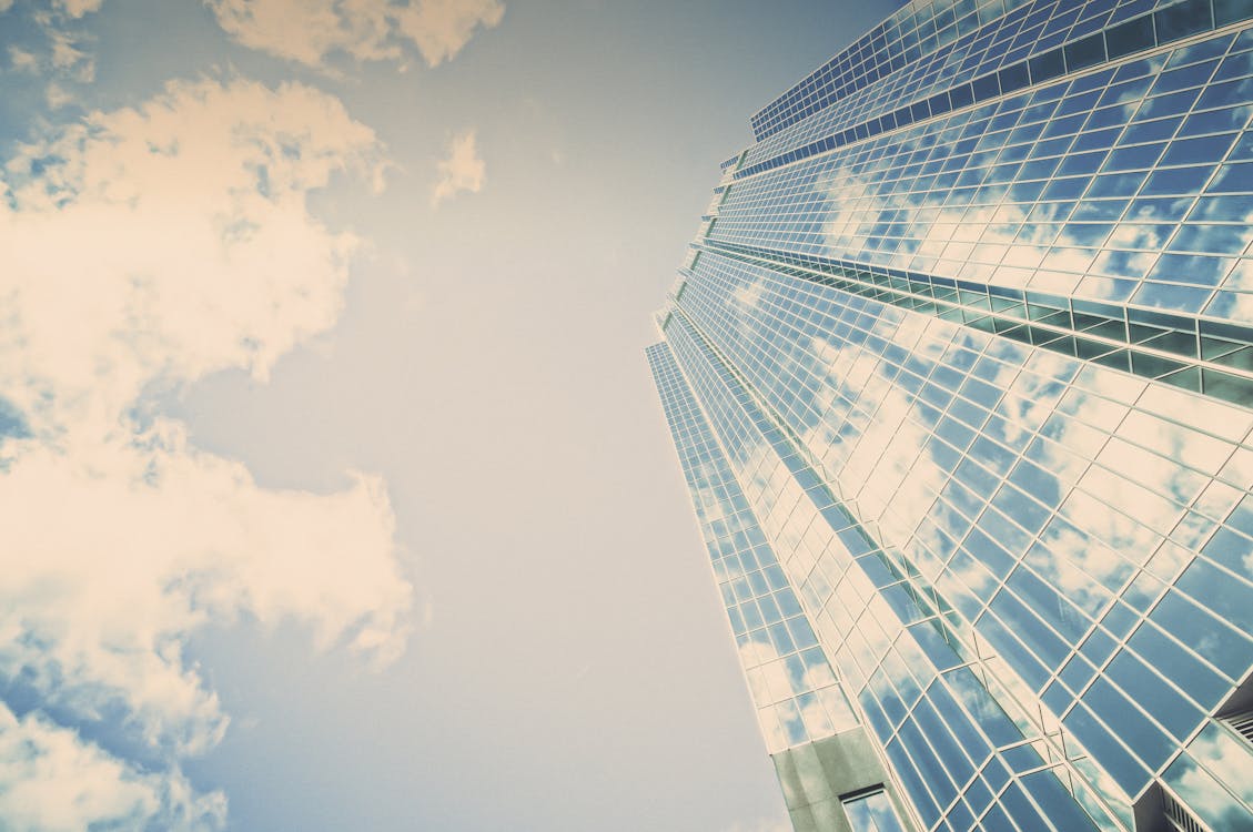 Free White and Blue Building during Daytime Stock Photo