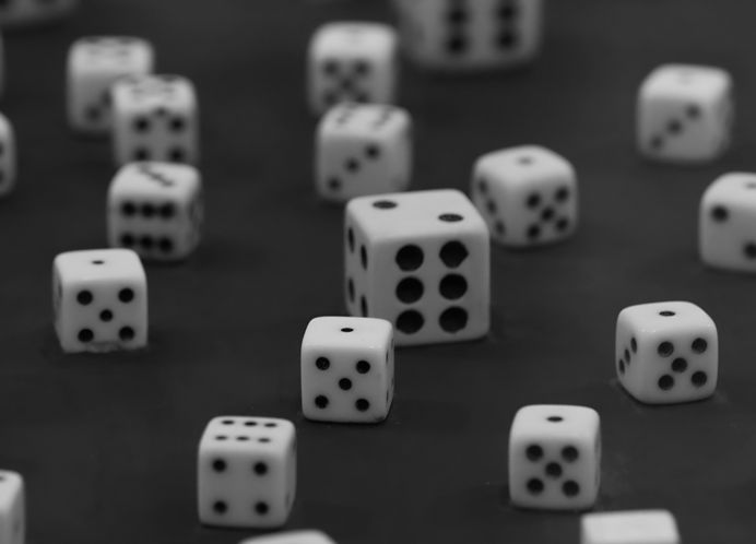 Historische Entwicklung der deutschen Spielbanken und modernes Online-Glücksspiel in Deutschland