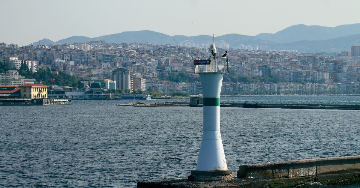 Levné letenky 2026: vyhledávač + nejlevnější nabídky 70 Izmir