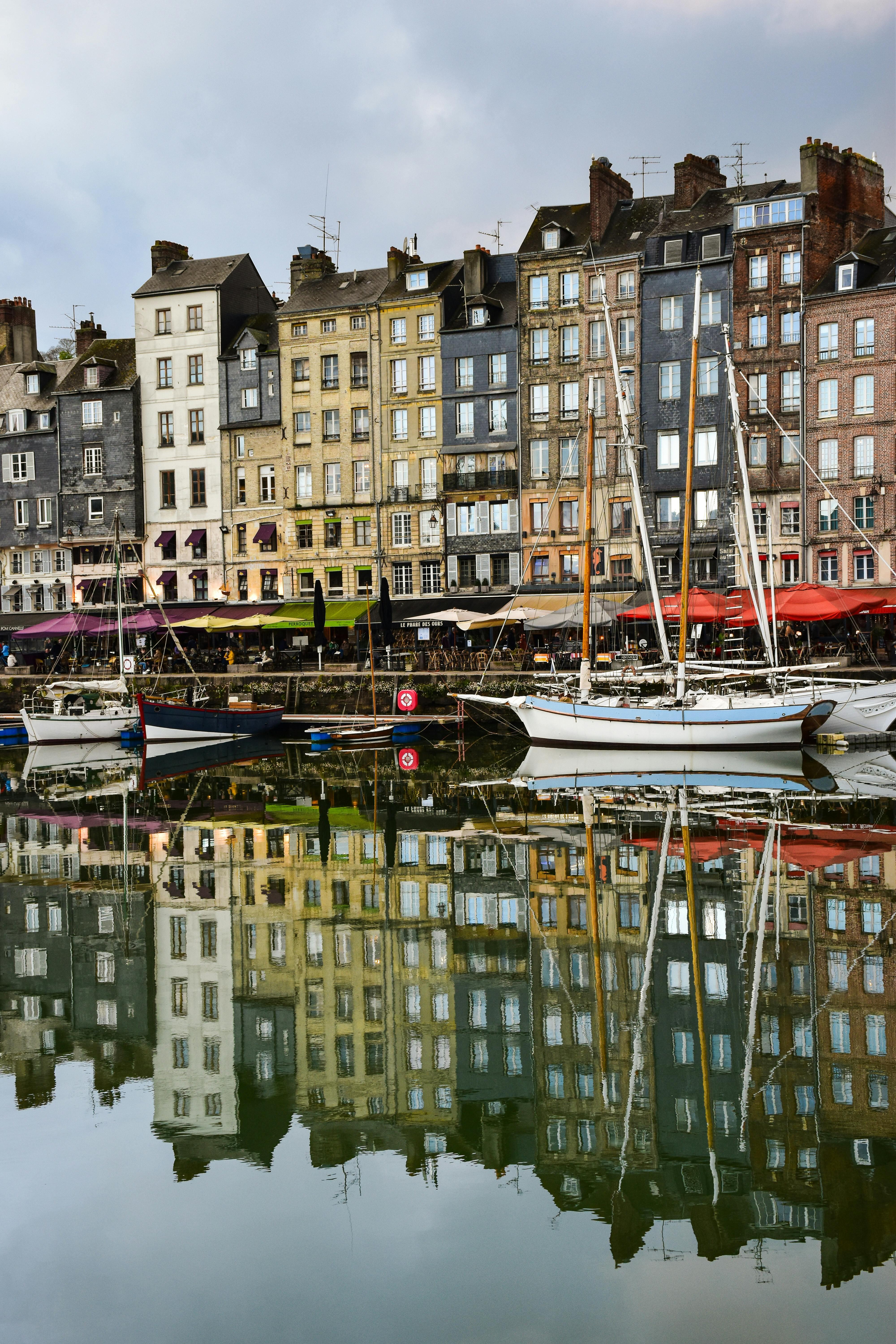 Quai Sainte Catherine Photos, Download The BEST Free Quai Sainte