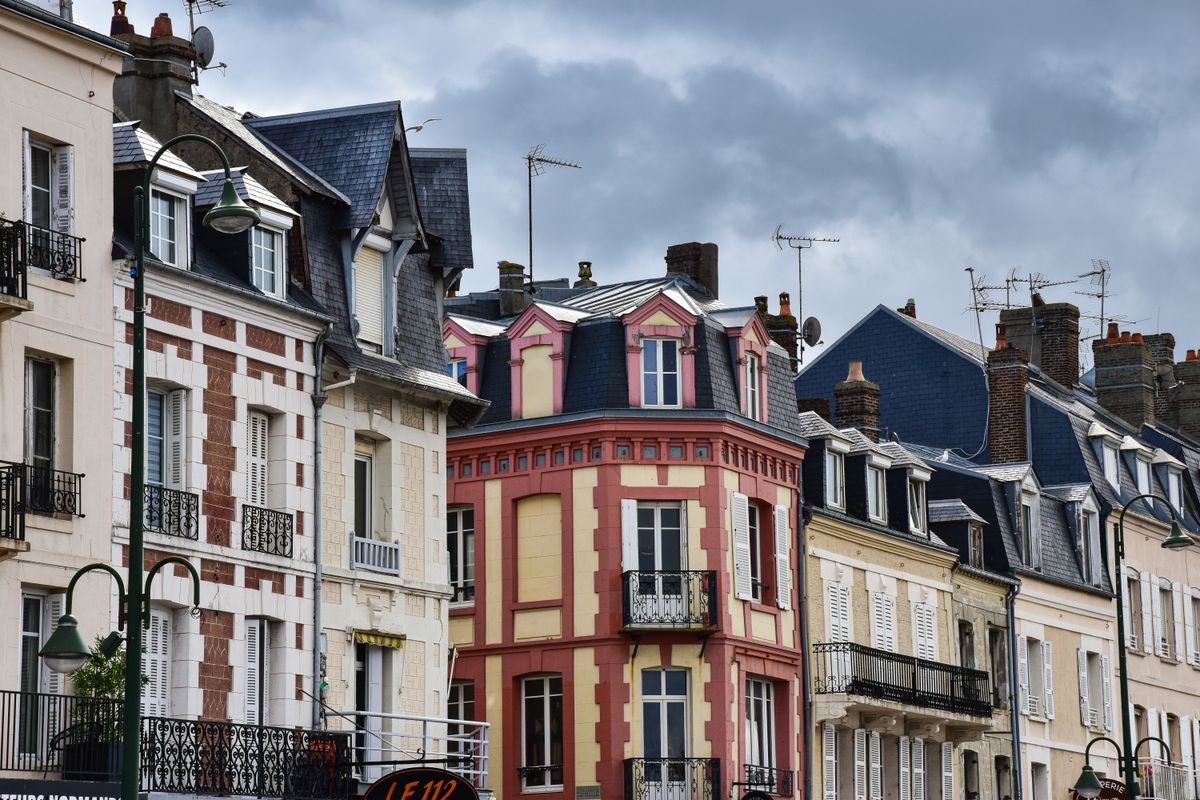Toitures de maisons traditionnelles à Trouville