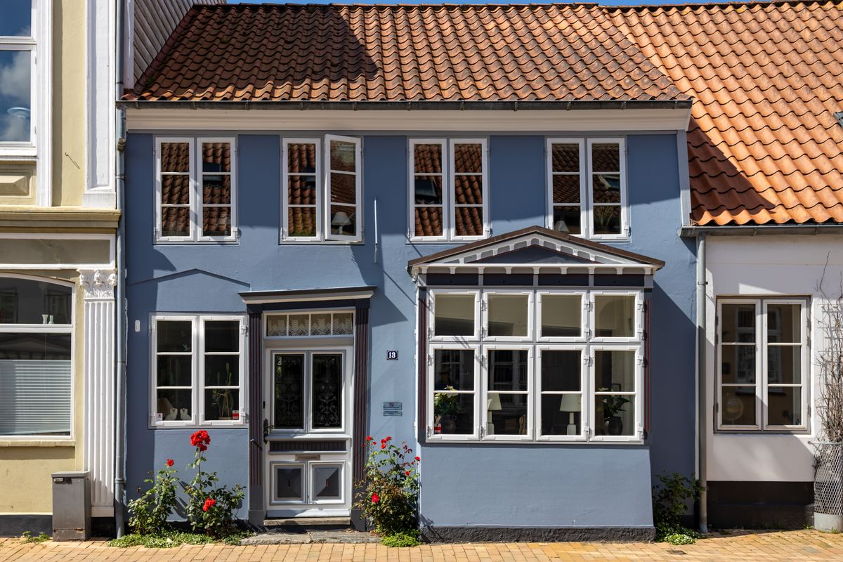 home removals in Macclesfield — Home Removals in Macclesfield — the working end of the job