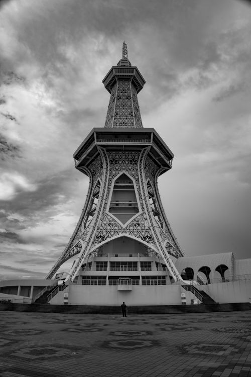 Free Dramatic view of Maha Tower in Langkawi, Malaysia showcasing its unique architecture. Stock Photo