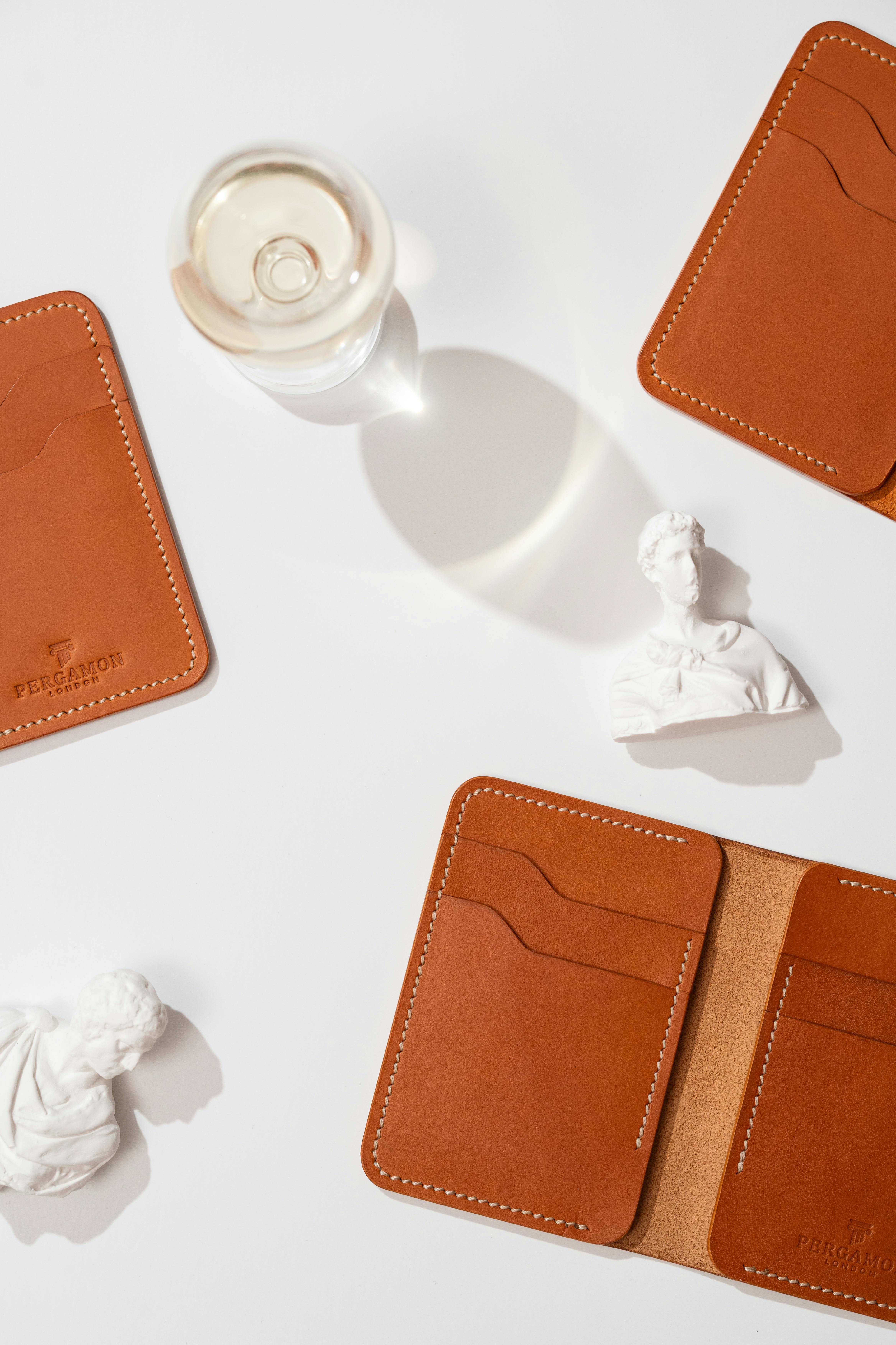 Stay Organized with Expandable Leather Wallets