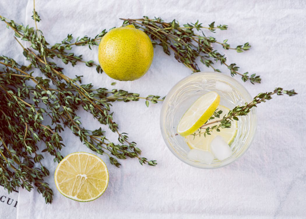 Free Photo of Lime Fruits and Thyme Stock Photo