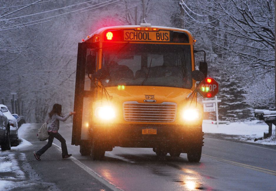 school pickup lifestyle photo 2