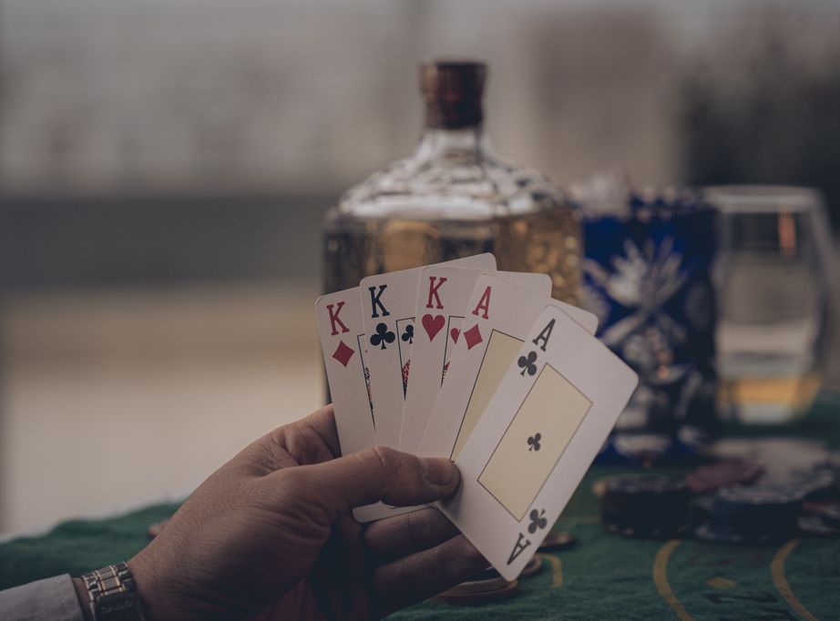 Online Casino: Spielautomaten und Live-Spiele im Überblick