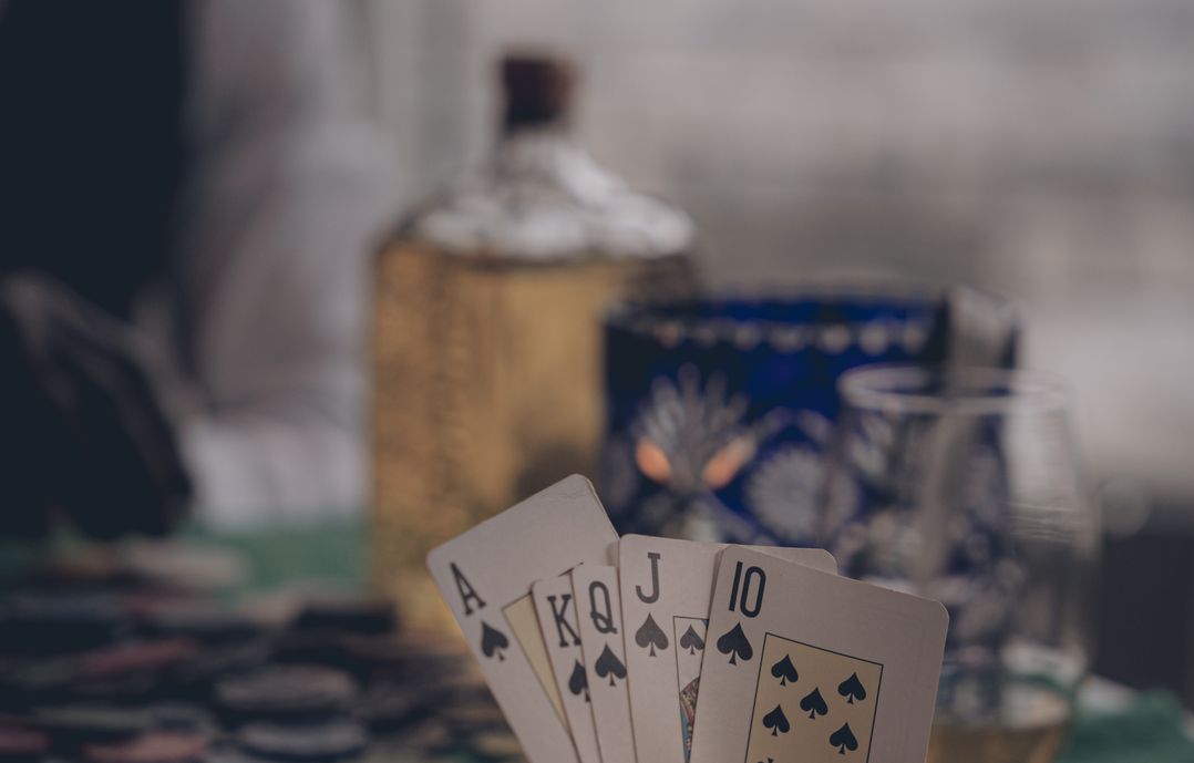 Online Casino: Spielautomaten und Live-Spiele im Überblick
