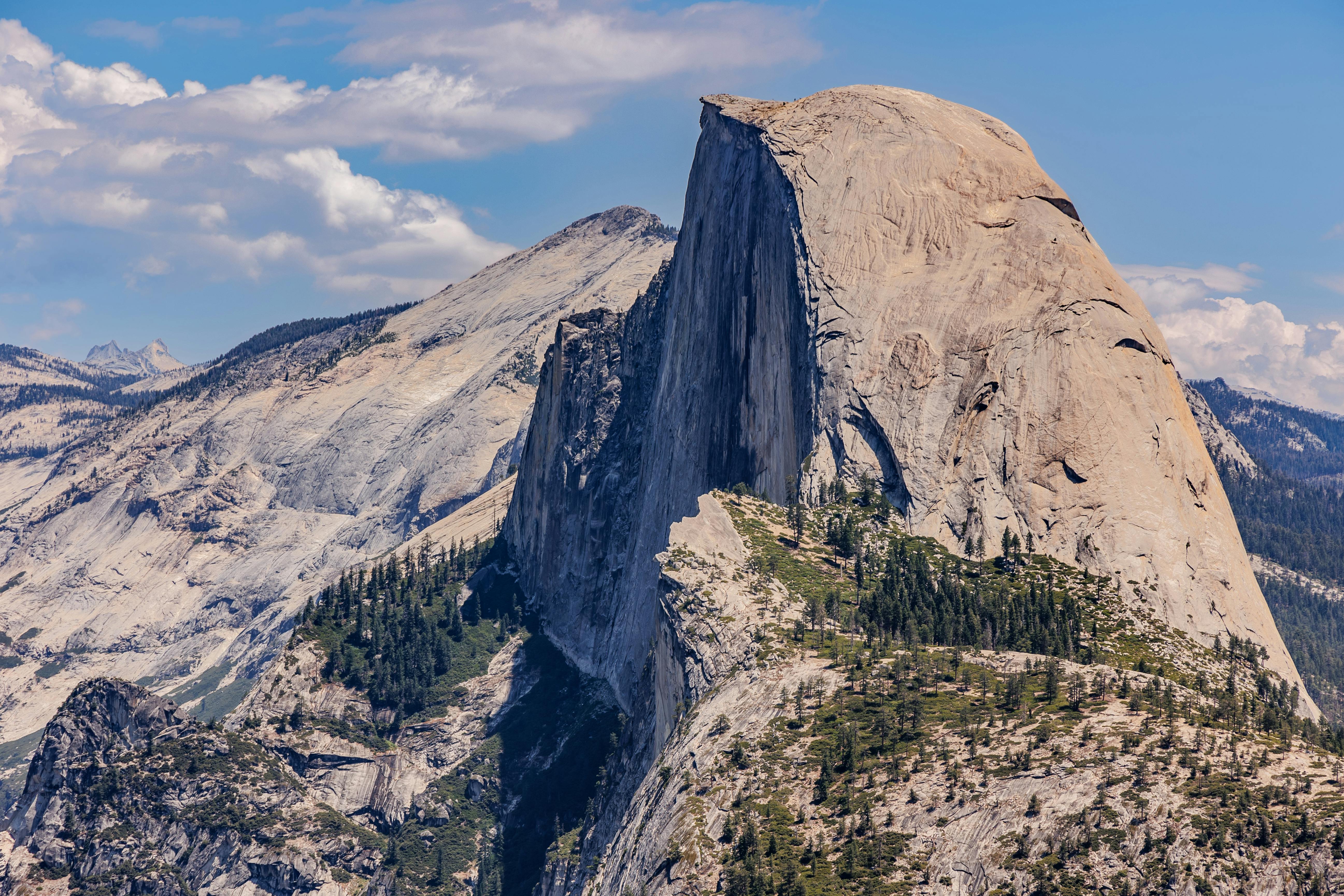 half dome in yosemite national park