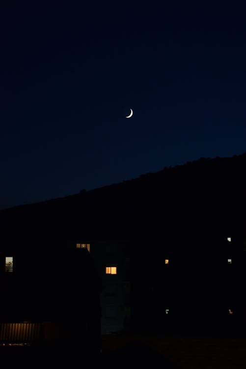 Free Photo of Crescent Moon during Nighttime Stock Photo