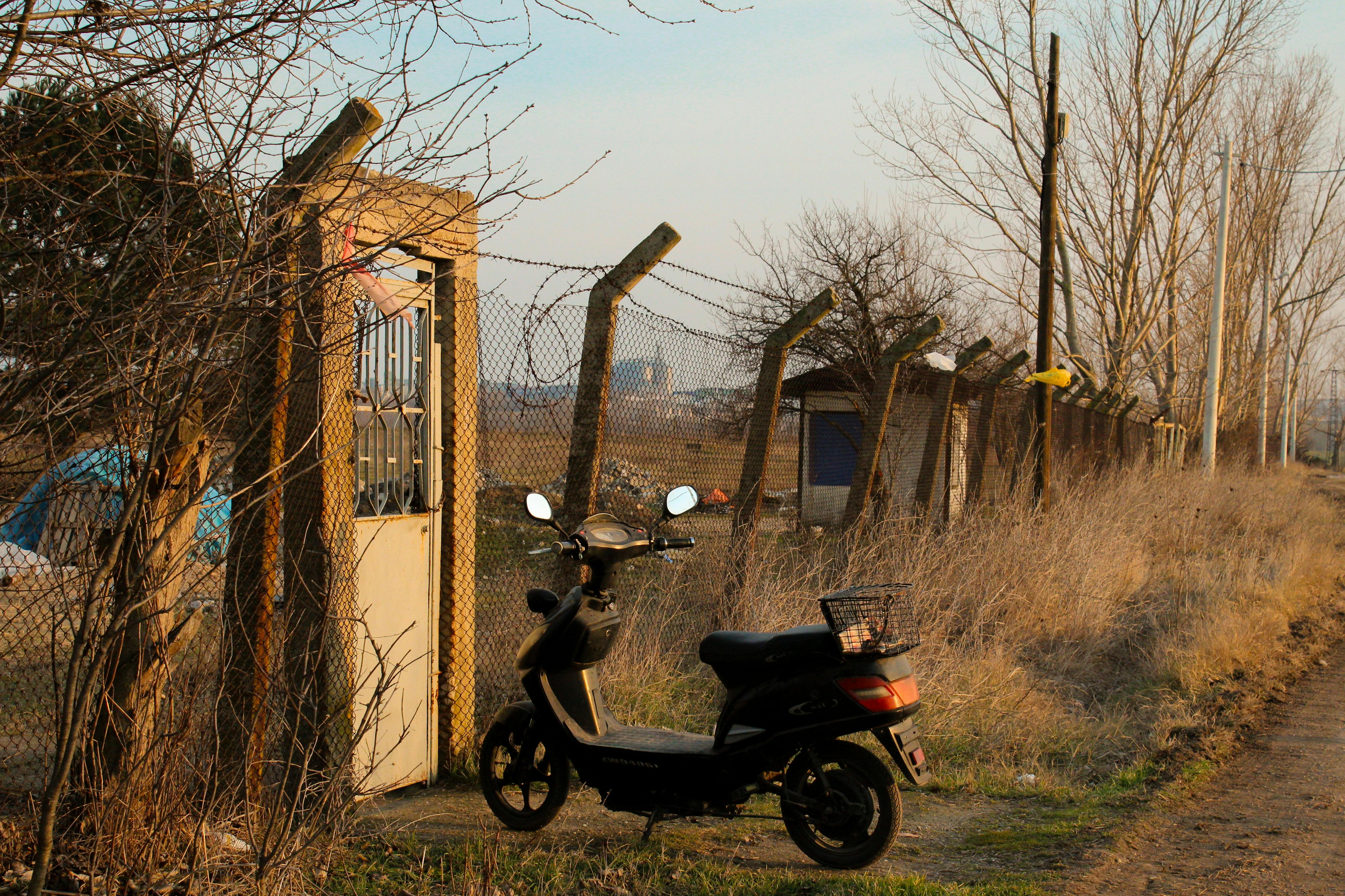 There’s An Electric Scooter Gold Rush Happening In India — Photo by Sena on Pexels